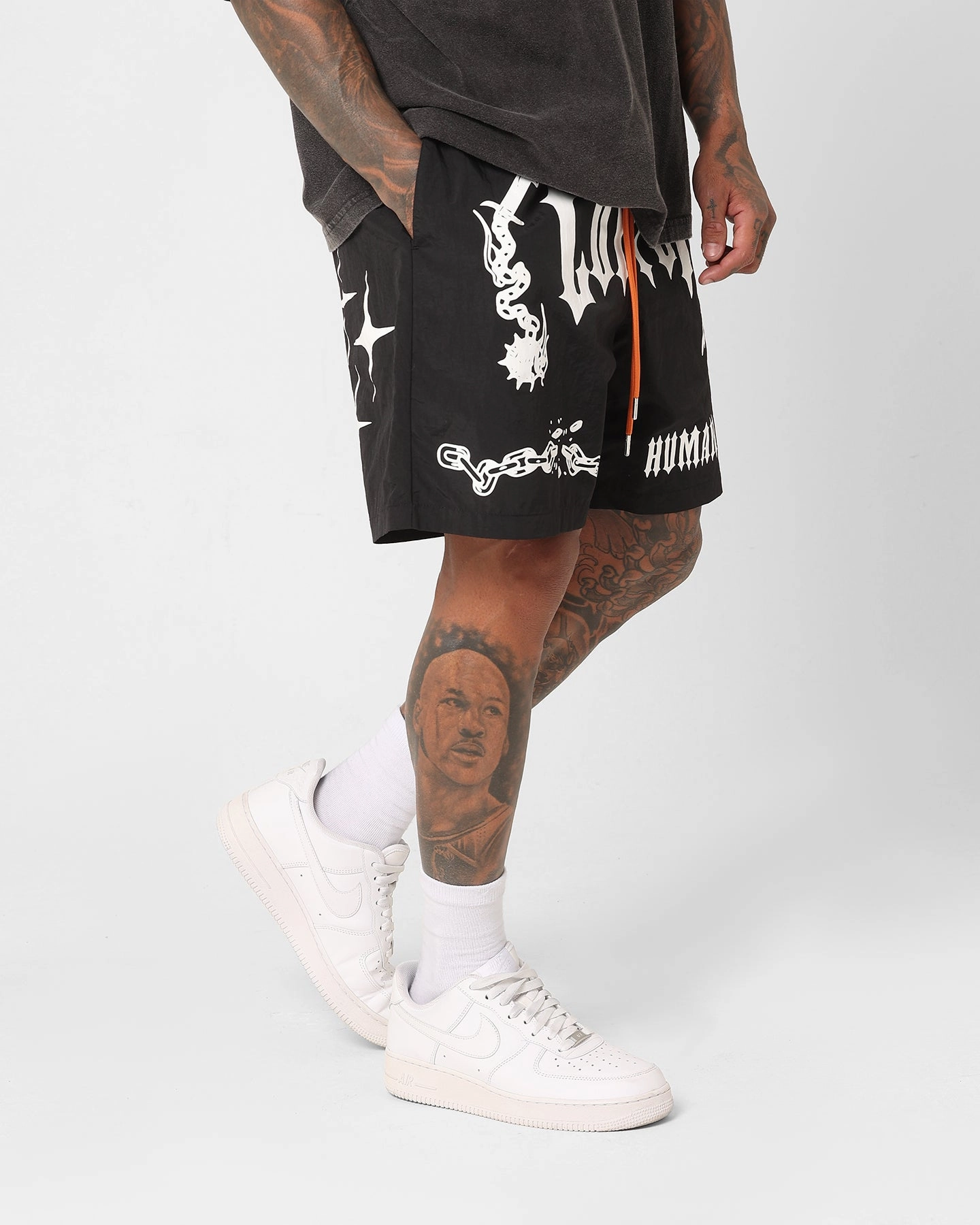 Loiter Sketch Book Walk Shorts Black suede look