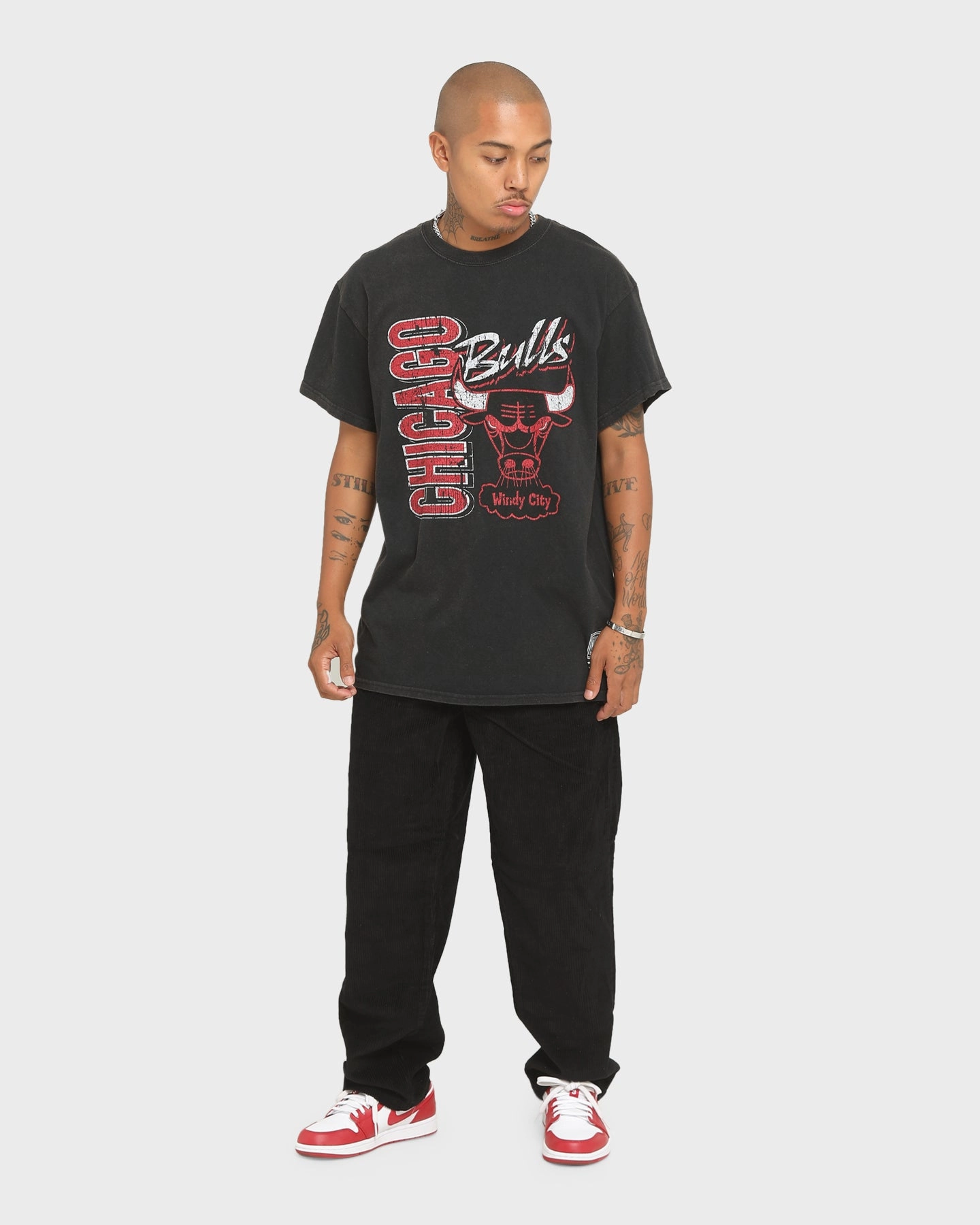 Sporty Style Wear Short Sleeve Mitchell & Ness Chicago Bulls Windy City Vintage T-Shirt Vintage Black