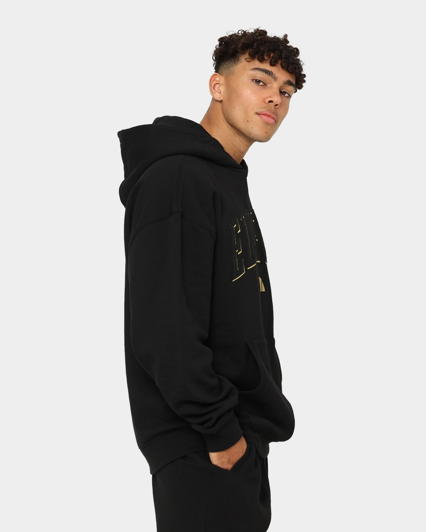 Ellesse Duke Hoodie Black/Gold Smart Design