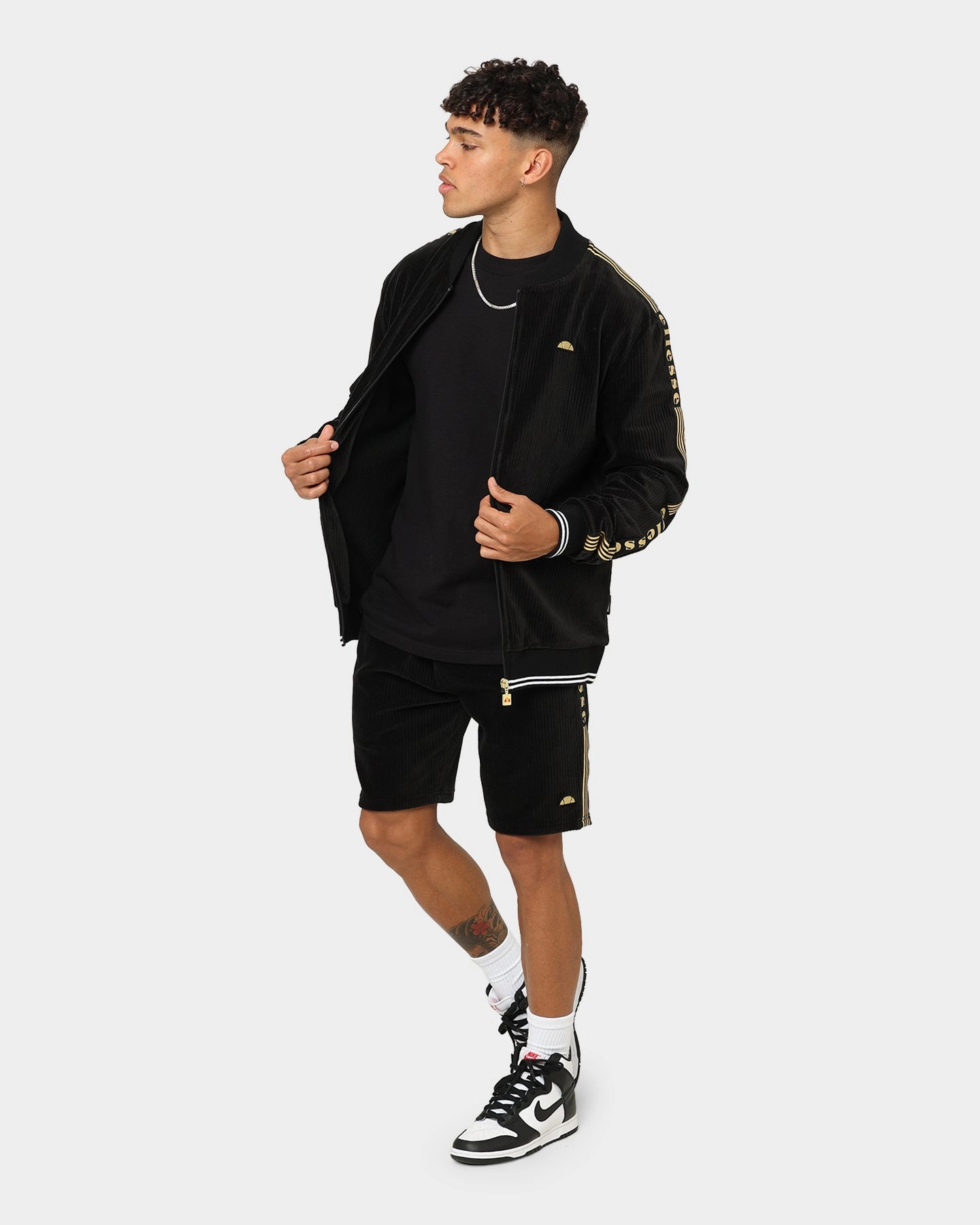 Ellesse Monzo Corduroy Track Jacket Black/Gold Stole Layered Protection