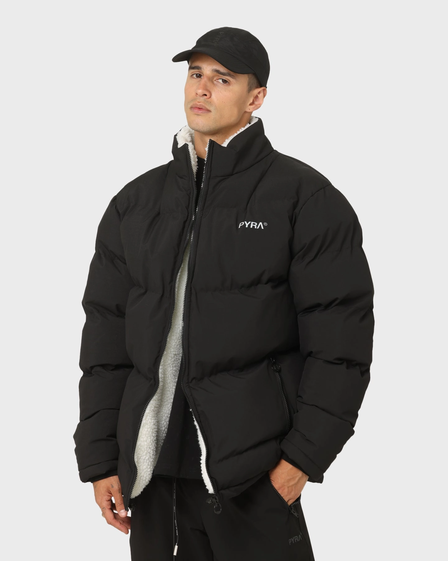 PYRA Sherpa Puffa Jacket Black/White warm material