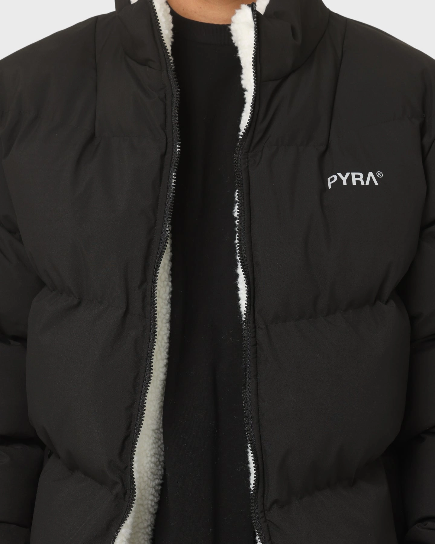 petite size Business Meeting PYRA Sherpa Puffa Jacket Black/White