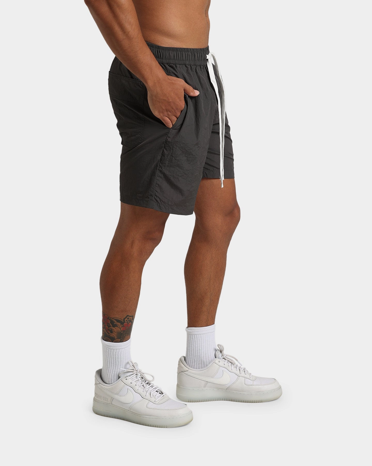 EN ES Exo Walk Shorts Charcoal Gift Idea