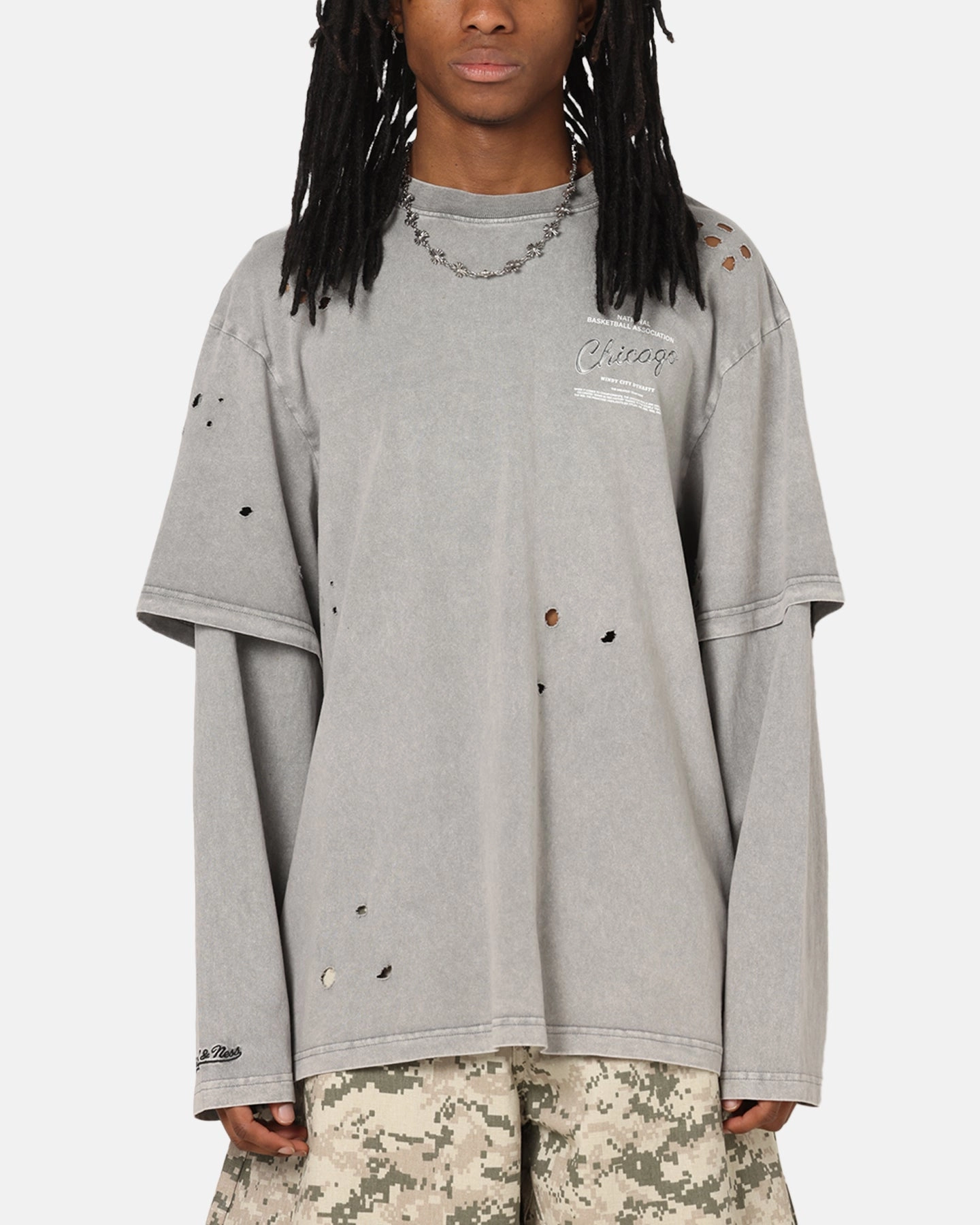 Urban Fashion Mitchell & Ness Chicago Bulls Chromed Mock Long Sleeve T-Shirt Gunmental Grey