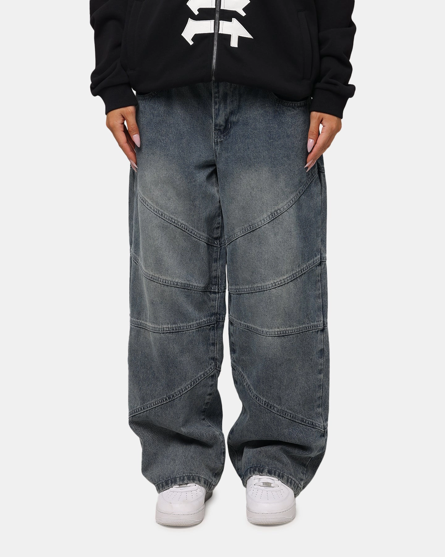 Trend Setter Chill Outfit Student Outfit Saint Morta Amplus Armoury Jeans Dirty Denim