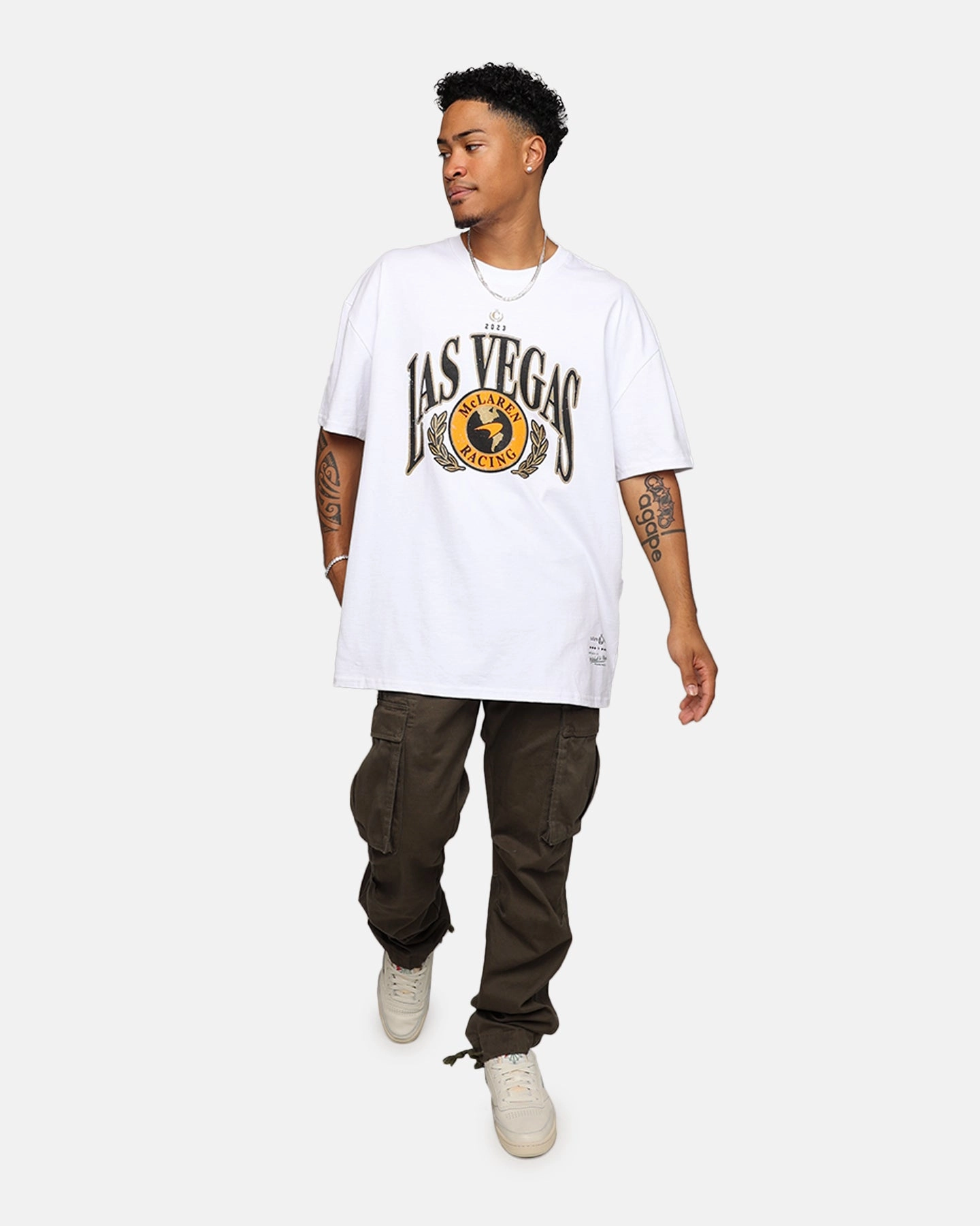On-the-Go Fashion Longline Hemline Mitchell & Ness X McLaren X Culture Kings Las Vegas Collection Vintage Sport T-Shirt Off White