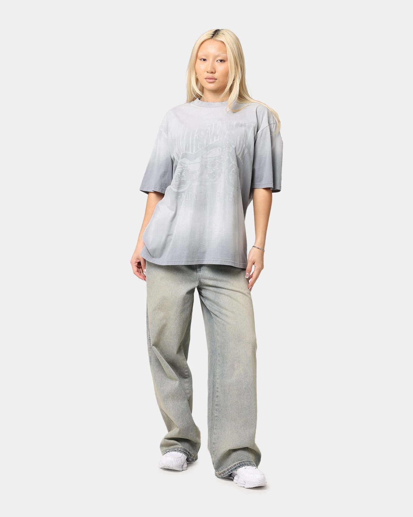Willie Nelson Bike T-Shirt Washed Grey Essential Style Wear Weekend Trend