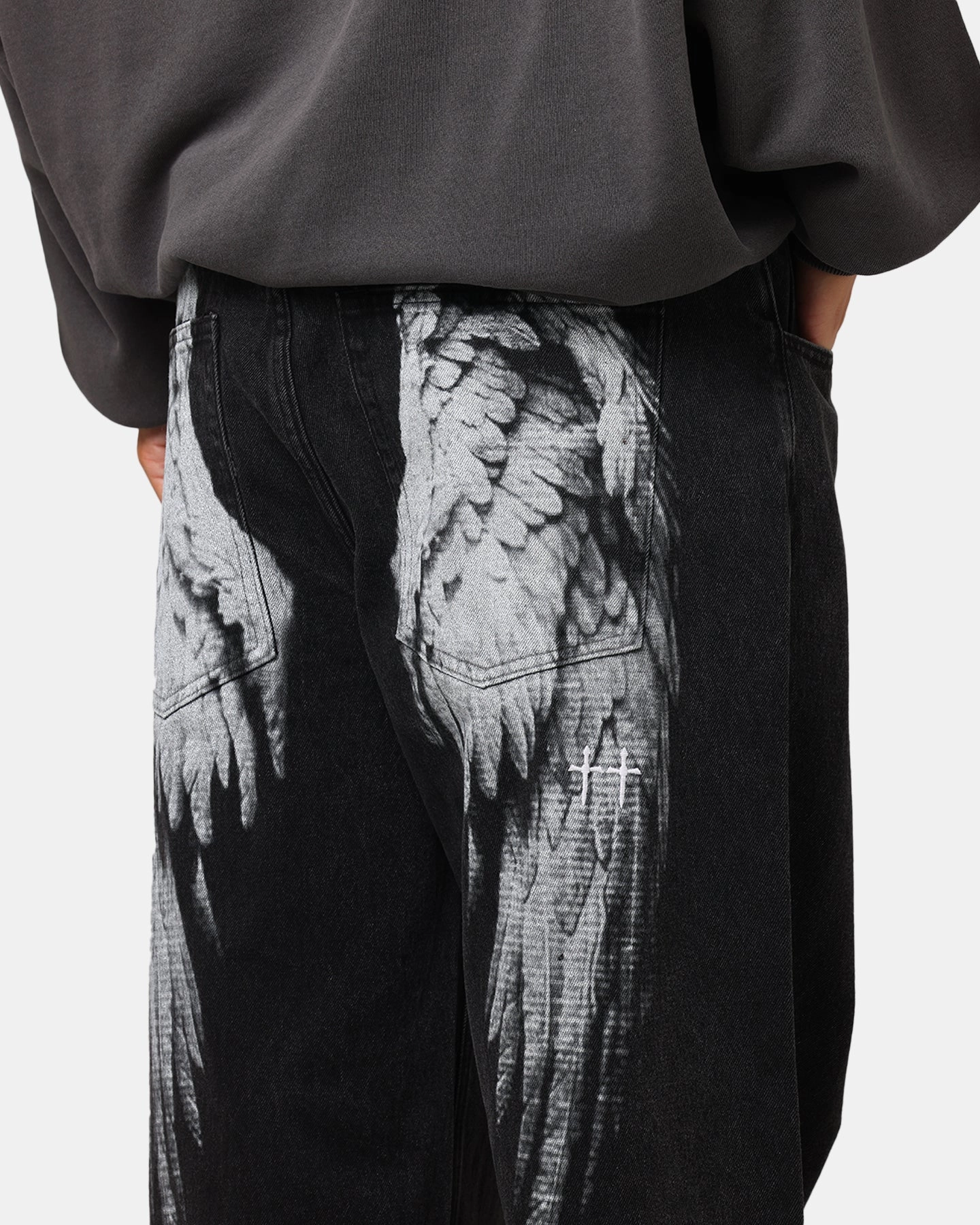 Artist Vibe Travel Outfit Daily Go Saint Morta Amplus Afterlife Jeans Black Shadow