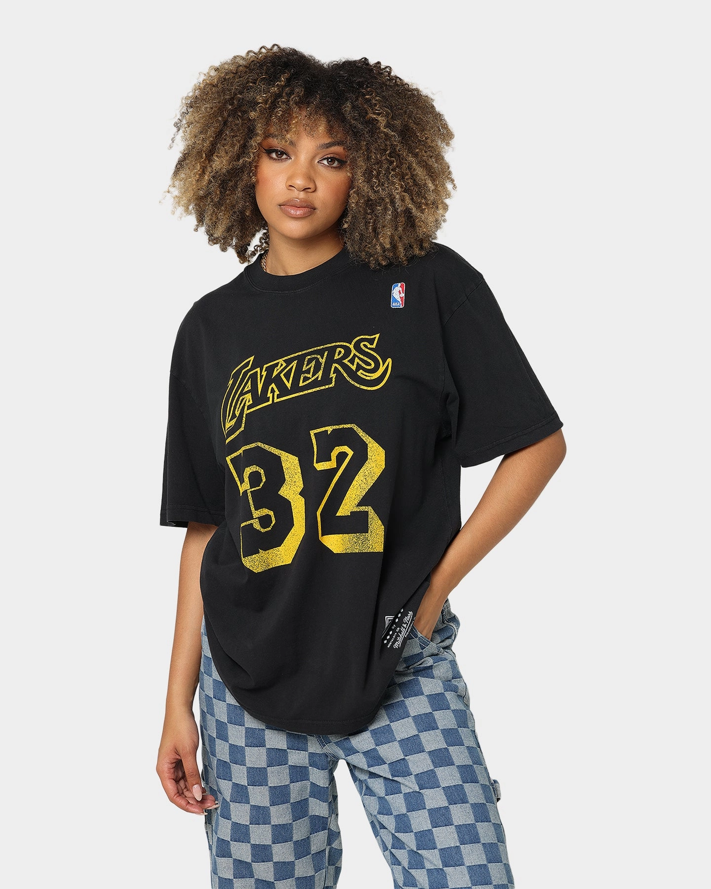 Soft Brushed Finish Mitchell & Ness Los Angeles Lakers Magic Johnson #32 N&N Vintage T-Shirt Faded Black