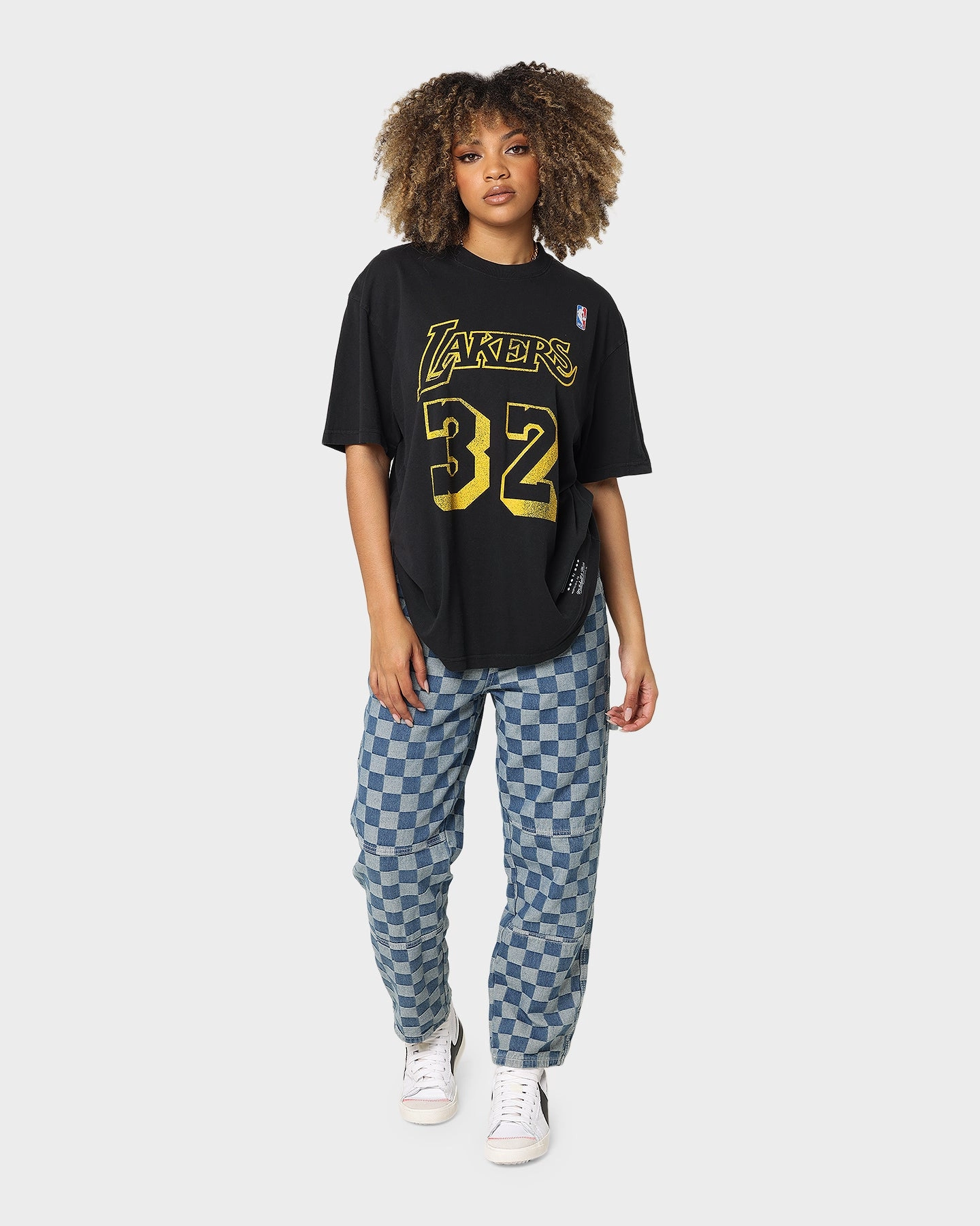 Geometric Pattern Fade Resistant Dye Mitchell & Ness Los Angeles Lakers Magic Johnson #32 N&N Vintage T-Shirt Faded Black
