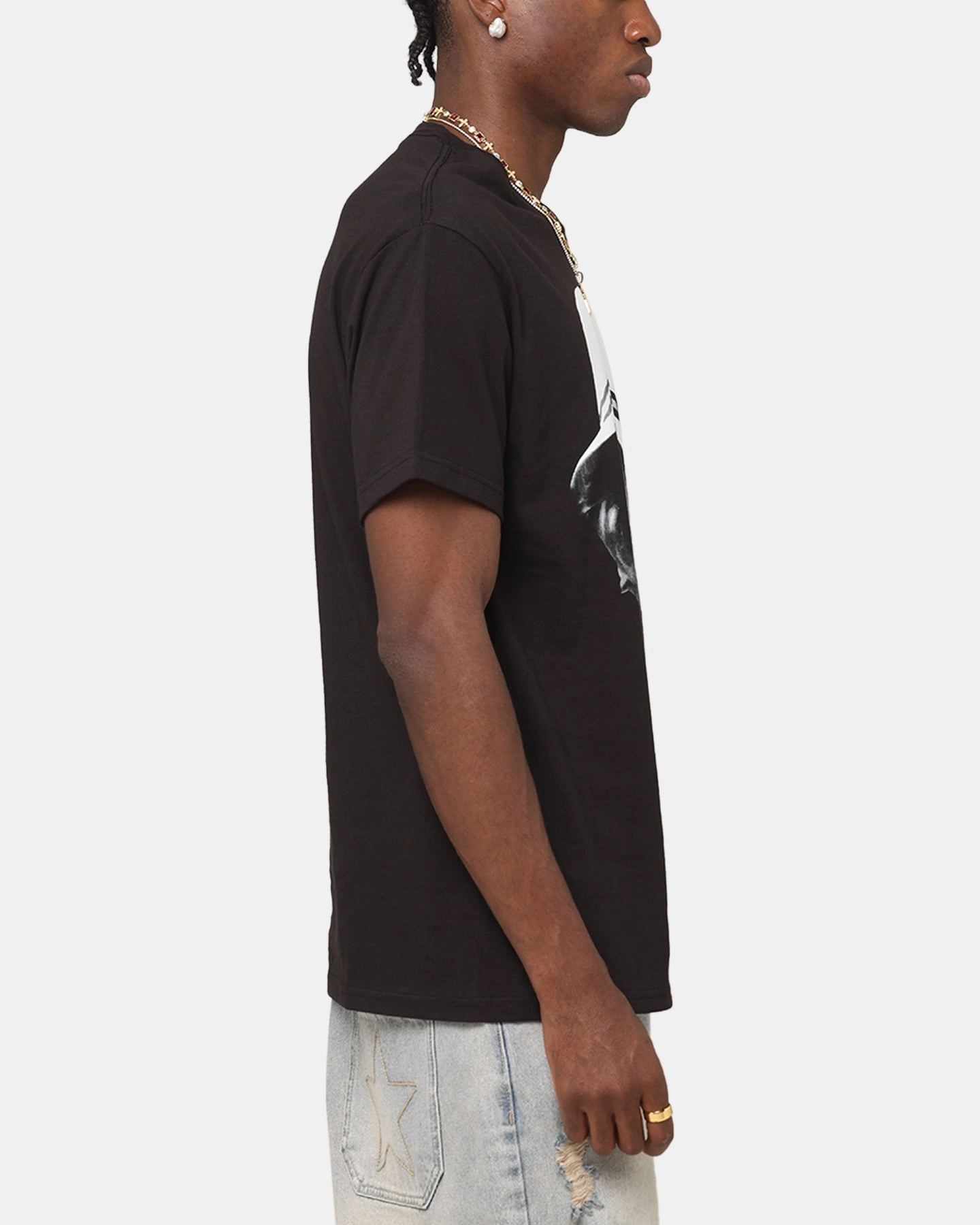 Casual Chic Look Autumn coziness Liam Gallagher Bucket Hat T-Shirt Black