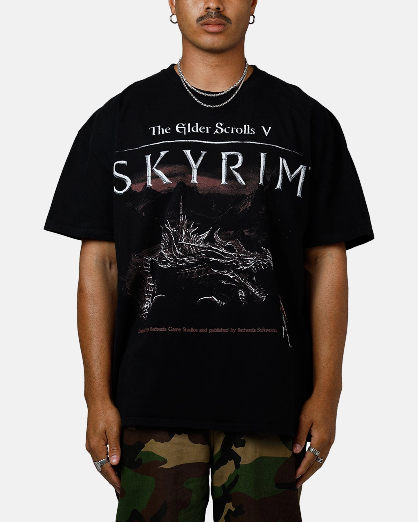 73 Studio X The Elder Scrolls V: Skyrim Aludin Vintage T-Shirt Black Trendy Apparel