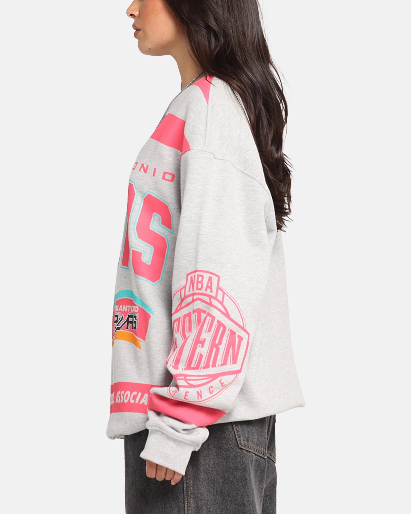 SeamlessBonding WaterResistantCoating Mitchell & Ness San Antonio Spurs Letterform Crewneck Grey Marle
