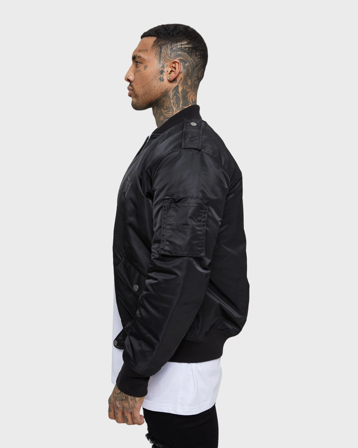 Saint Morta Staten Nylon Bomber Jacket Black Windproof Shield Layered construction