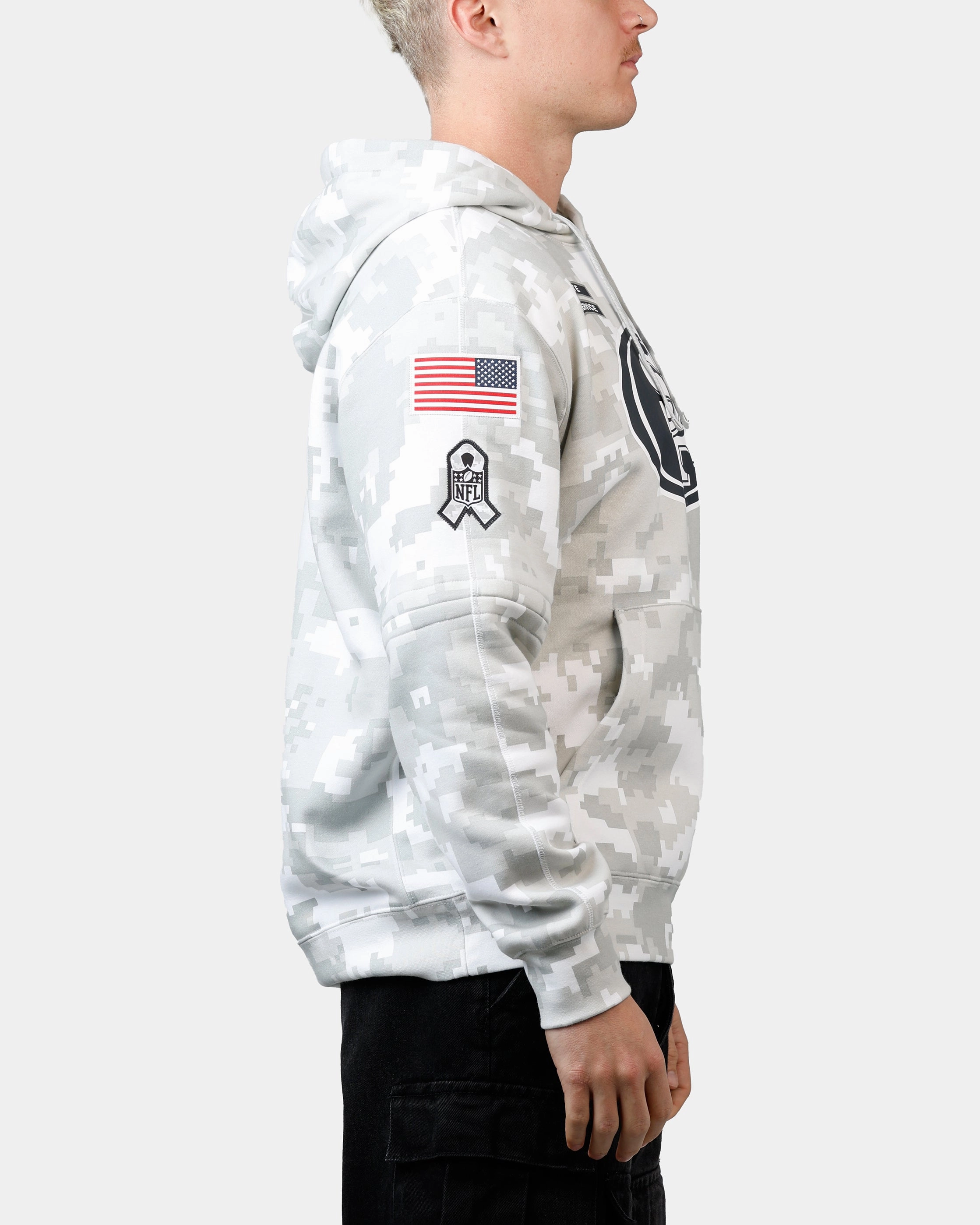 HeatRegulating Nike San Francisco 49ers Salute to Service Hoodie Camouflage