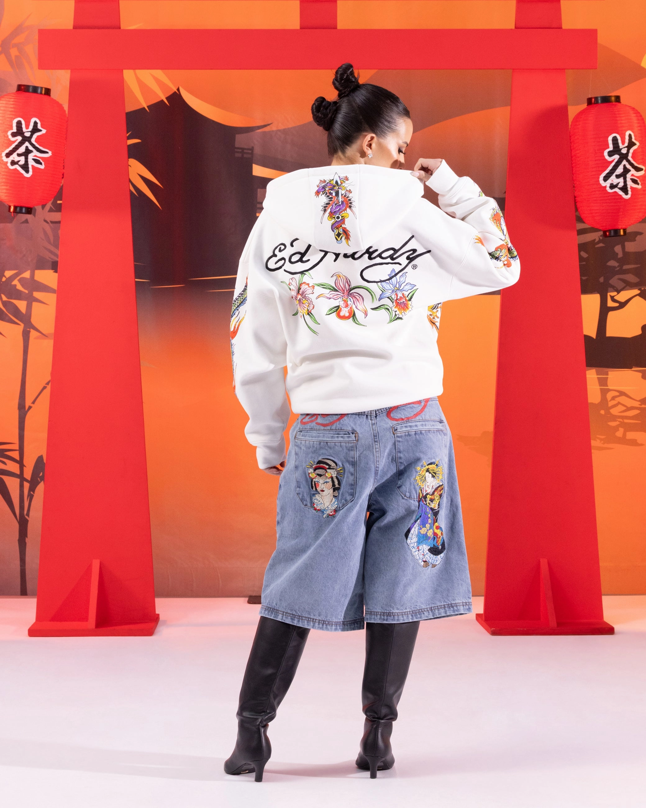 Ed Hardy Floral Zip Hoodie Off White suitable for mountain hikes