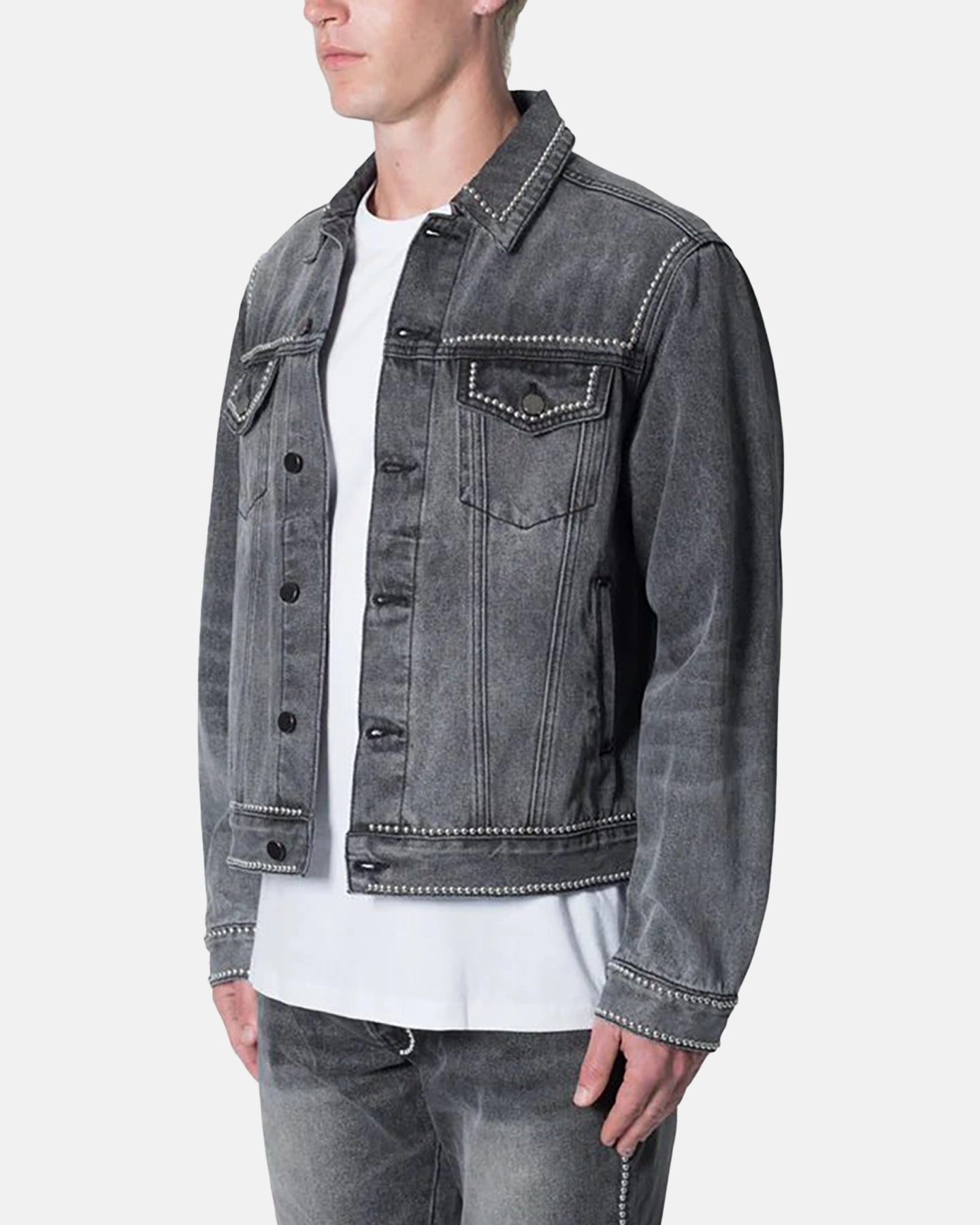 Cross Ventilation Channels Eyeliner MNML Flat Studded Trucker Jacket Black