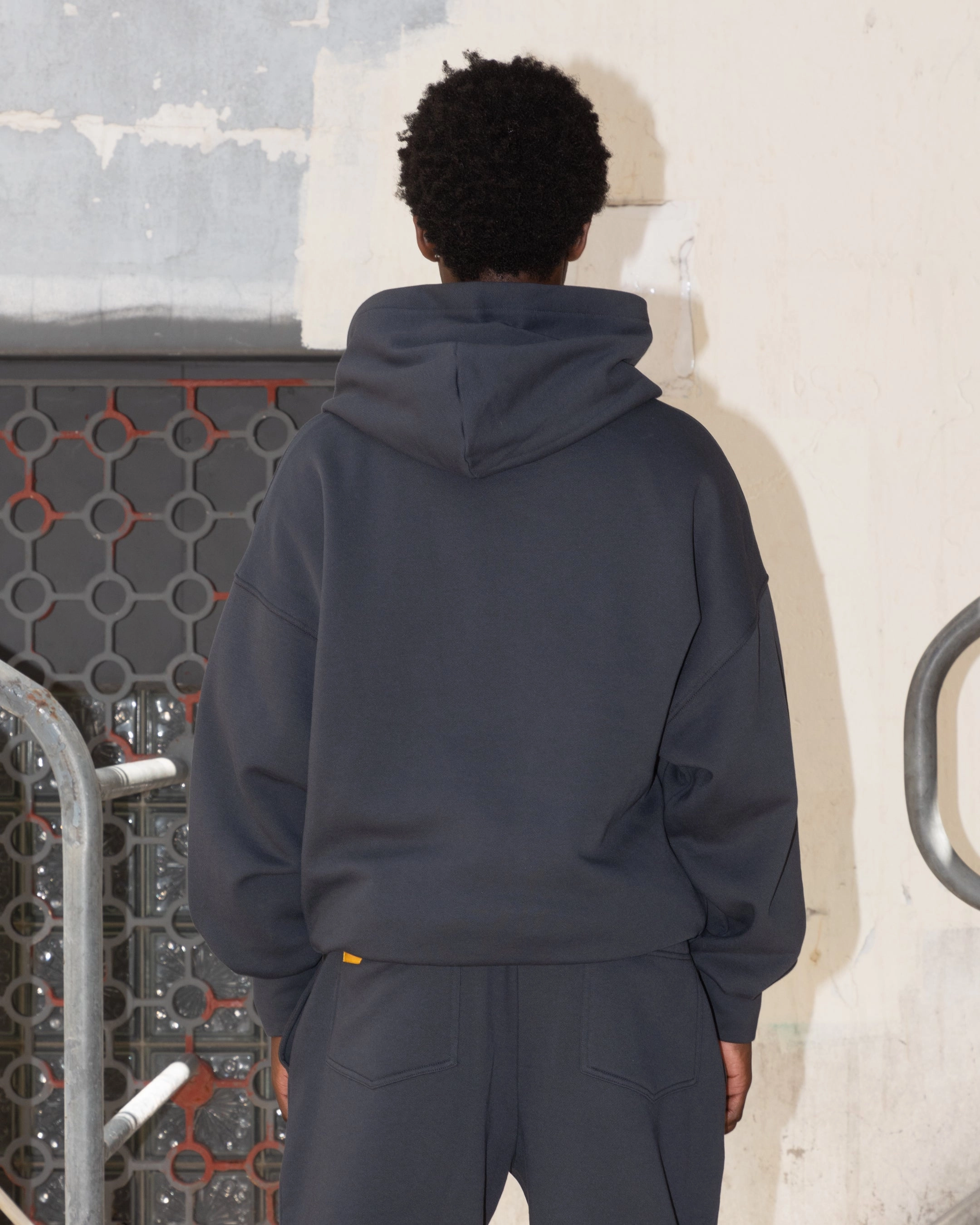 Crew - friendly Loiter Hybrid Premium Hoodie Charcoal