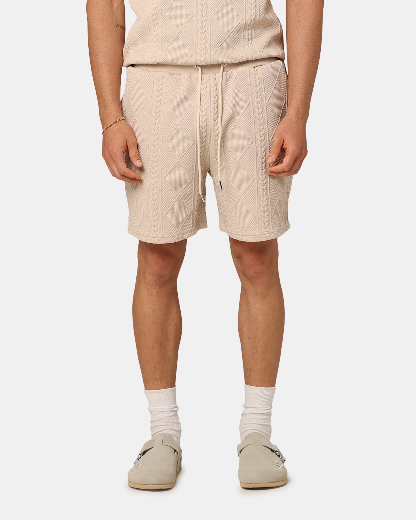 Festival Outfit Static Free Finish XXIII Danny Knit Shorts Beige