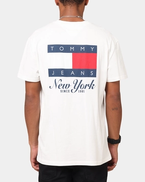 Tommy Jeans Regular Heritage Flag T-Shirt Ecru Feminine Appeal