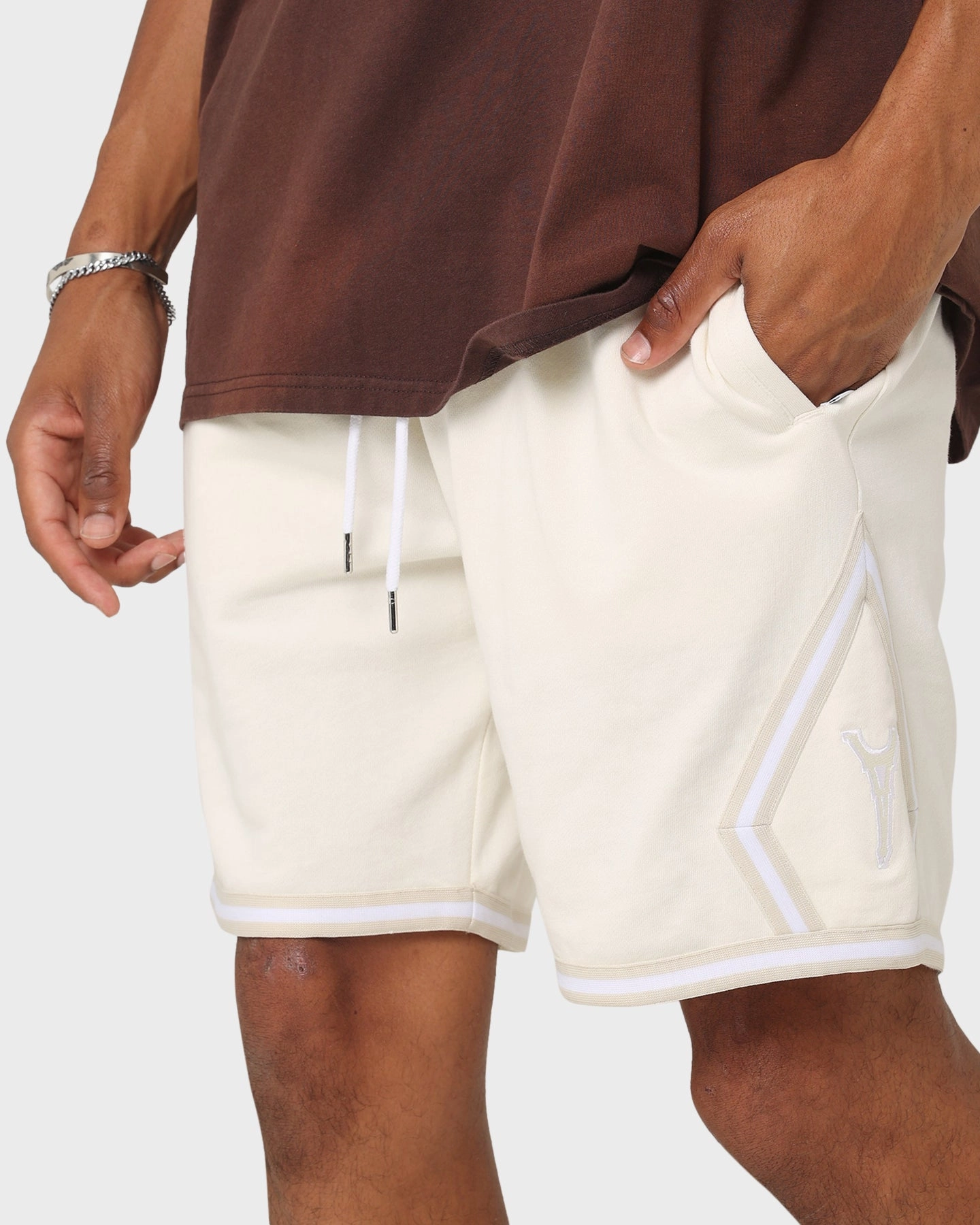 Flexible Hemline Quick Access Pockets Carr?? Champs Fleece Ball Shorts Off White