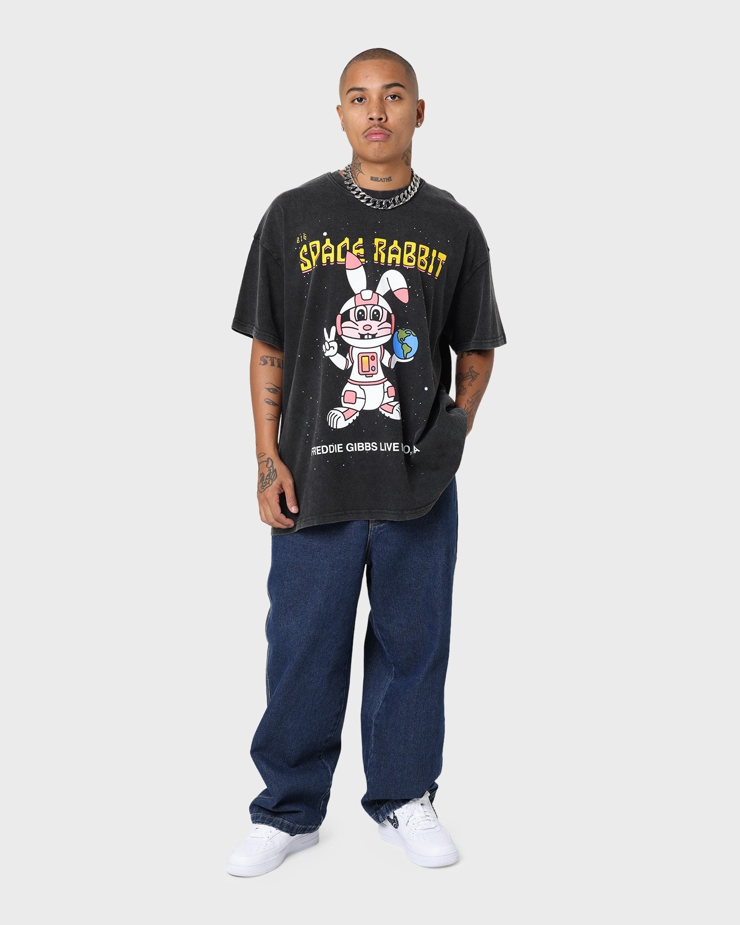 Freddie Gibbs Indio Space Rabbit Vintage T-Shirt Washed Black Perfect Fit Wear SoftenedNeckline