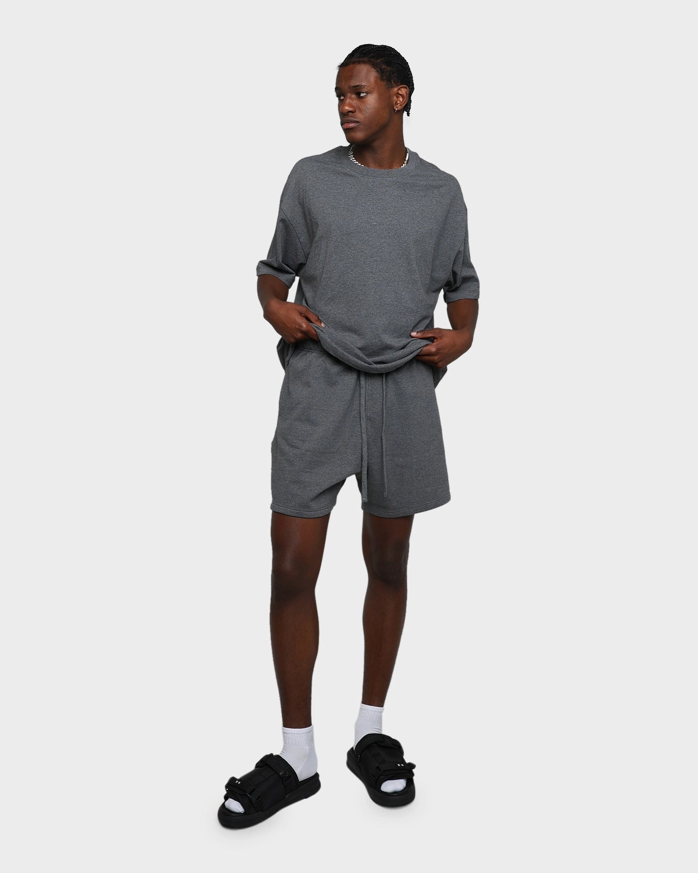 MNML Every Day Sweatshorts Dark Heather Smart Look