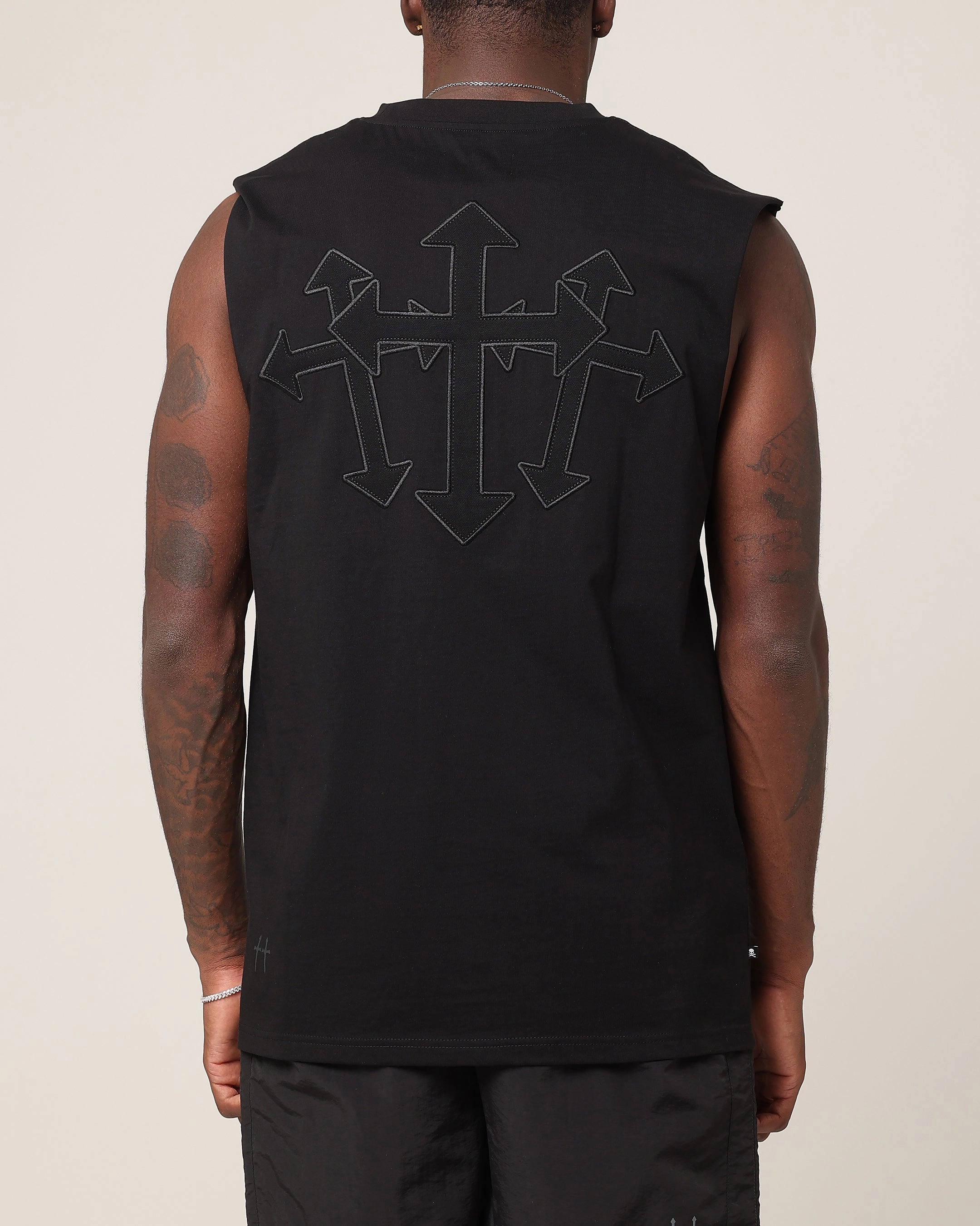 Sleek Design Seasonal Trend Saint Morta Sorrows Oversized Muscle T-Shirt Black