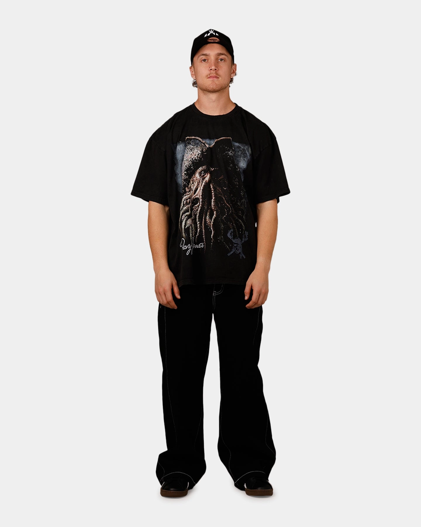 Lace trim Goat Crew Disney Pirates Of The Caribbean Davy Jones Heavy T-Shirt Vintage Black