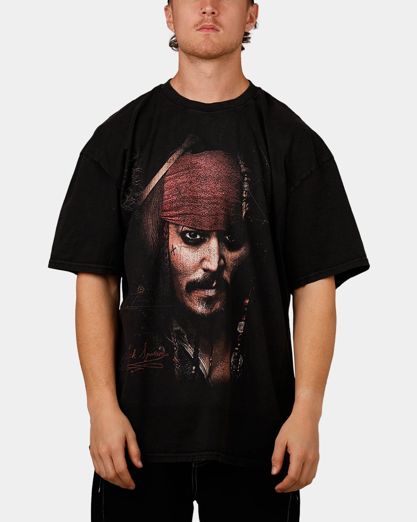 anniversary Cozy and Soft Goat Crew Disney Pirates Of The Caribbean Jack Sparrow Heavy T-Shirt Vintage Black