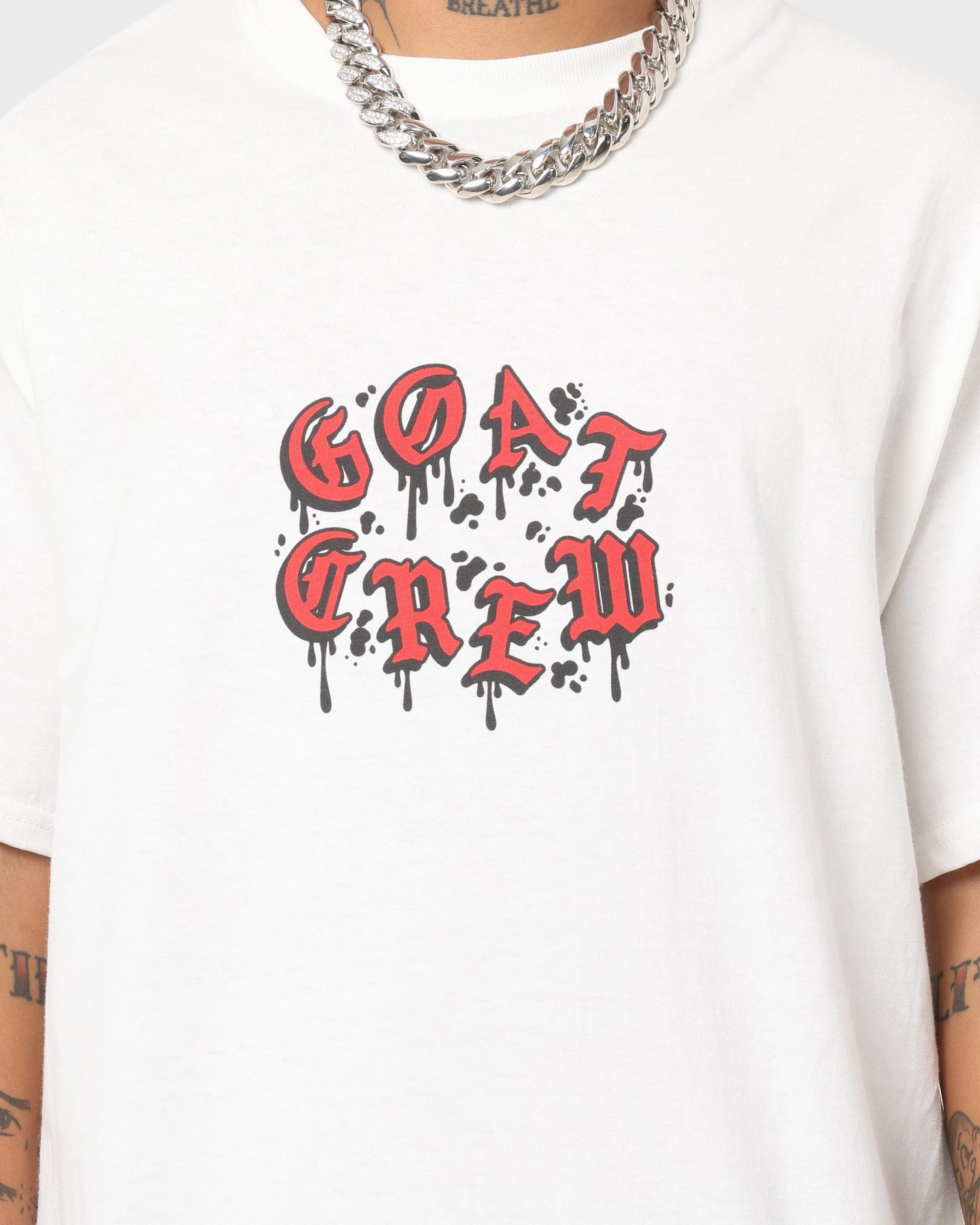 Goat Crew Drip Logo T-Shirt White/Red Active Outfit Style Cozy Essentials