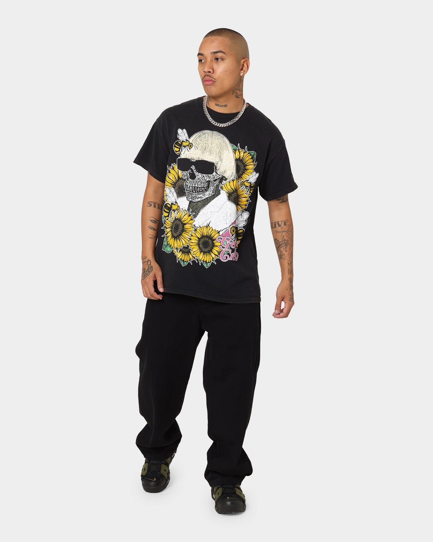 Business Meeting Layered Sleeve Construction Goat Crew Flower Skull Vintage T-Shirt Black Wash