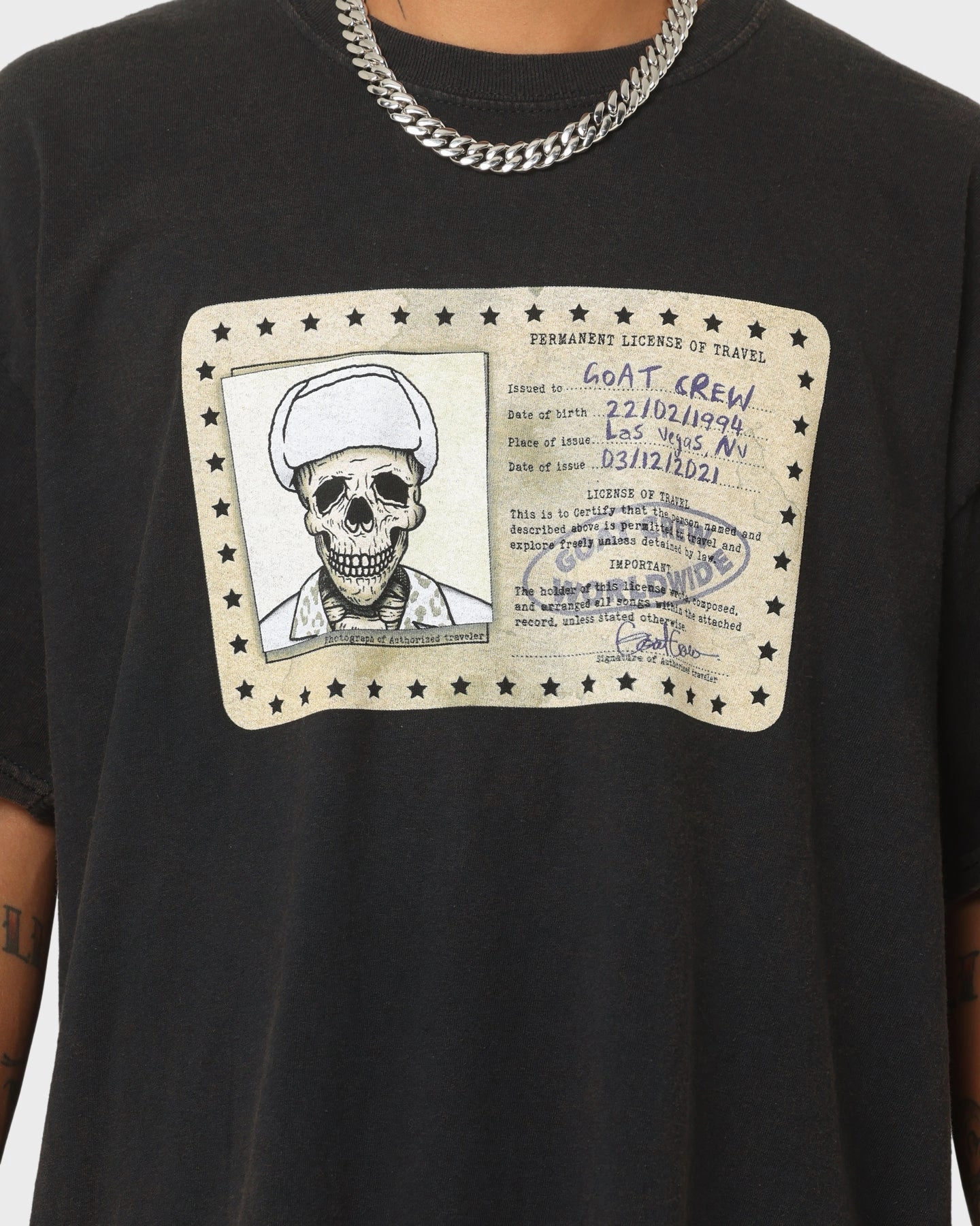 Timeless Layering cotton material Goat Crew License Vintage T-Shirt Black