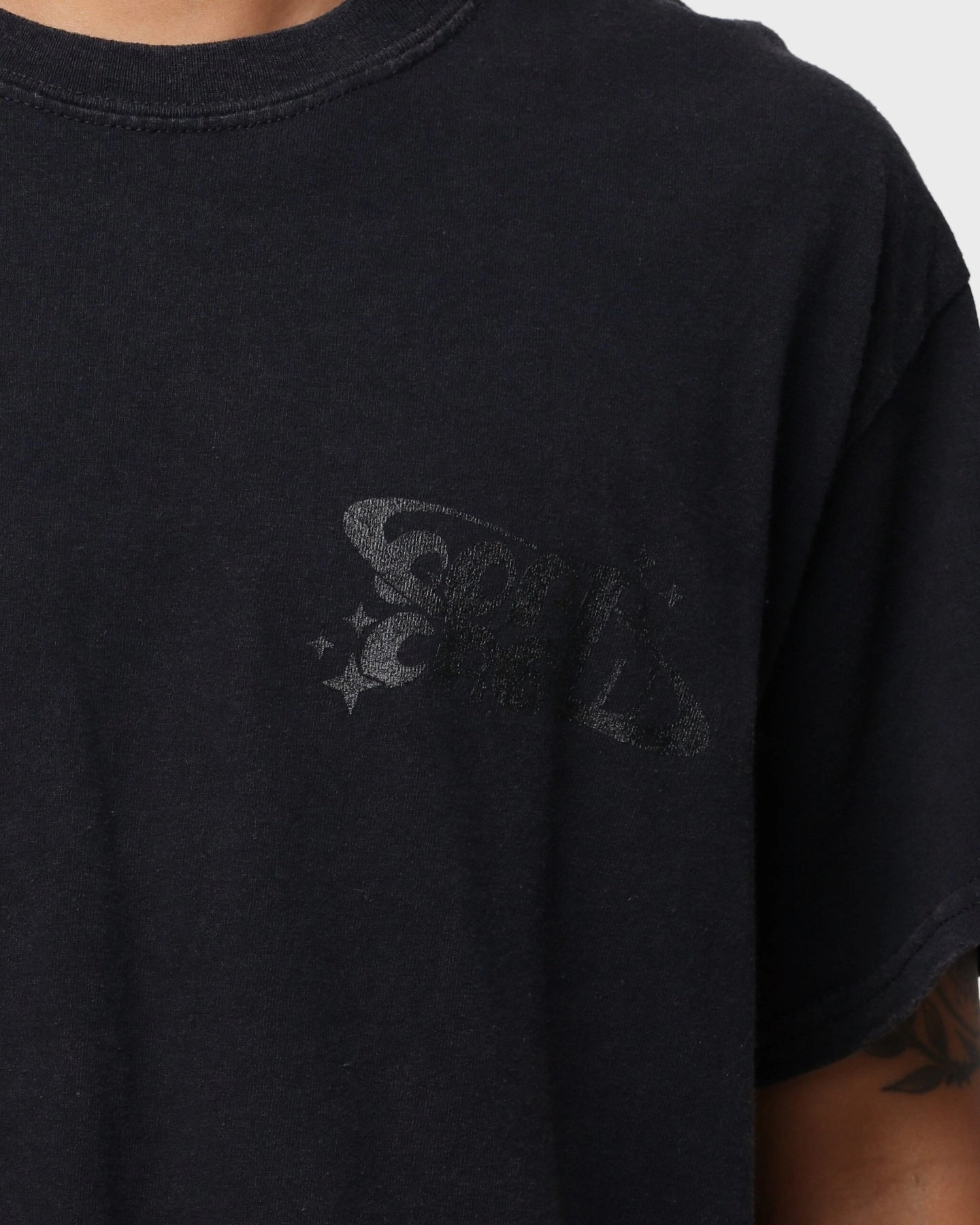 ReinforcedNeckline Chic Style Trend Goat Crew Stacked Logo Vintage T-Shirt Black Wash