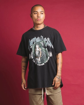 Functional Fashion High Durability Weave Goat Crew X Attack On Titan Captain Levi Vintage T-Shirt Black Wash