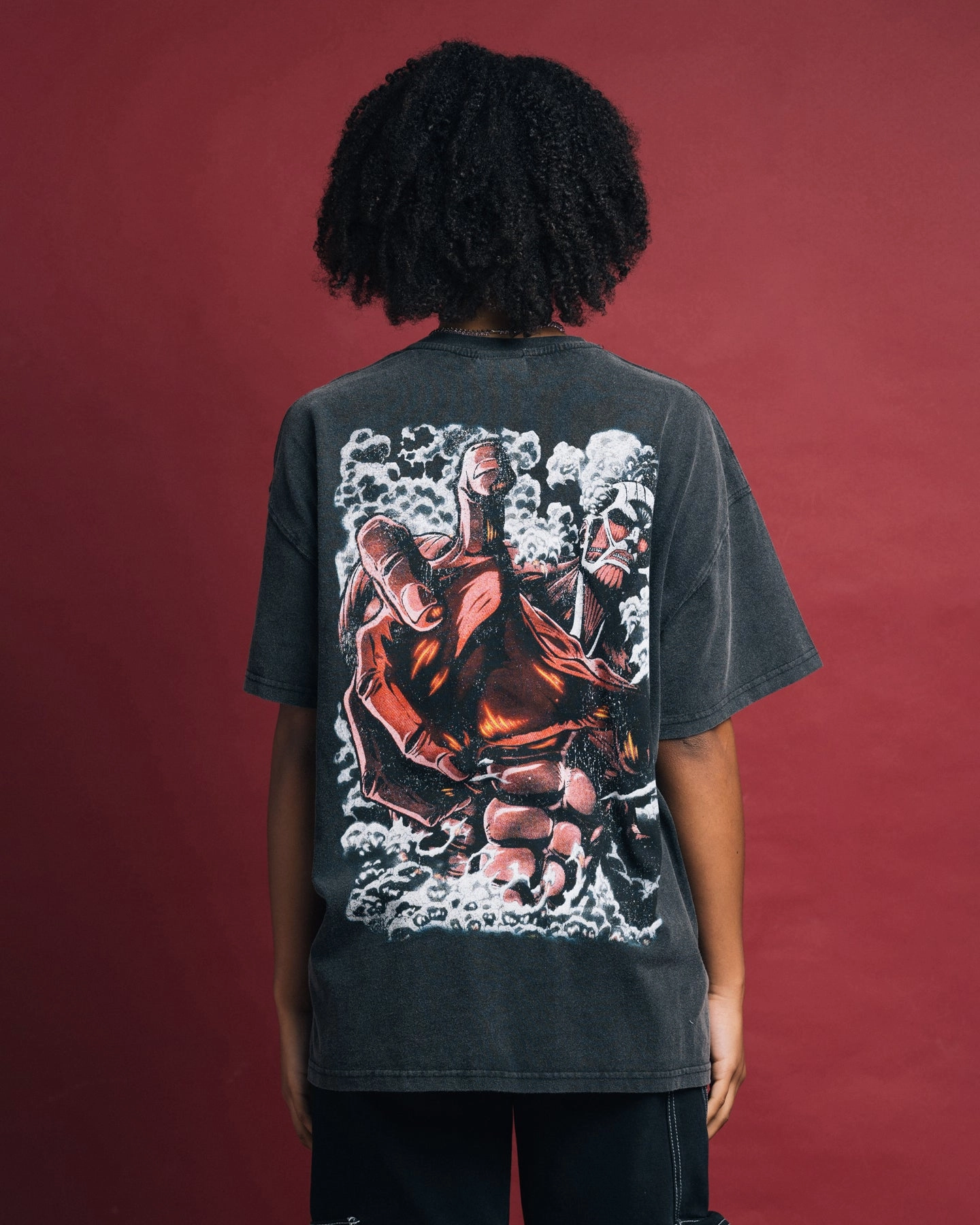 Goat Crew X Attack On Titan Colossal Titan Vintage T-Shirt Vintage Black Versatile Wearable