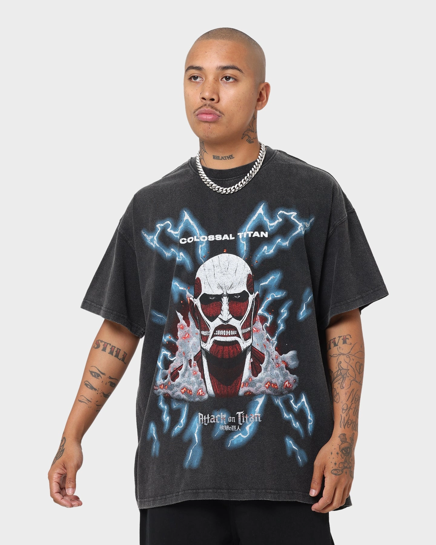 Goat Crew X Attack On Titan Colossal Titan Vintage T-Shirt Vintage Black Tagless Neckline Urban Fashion