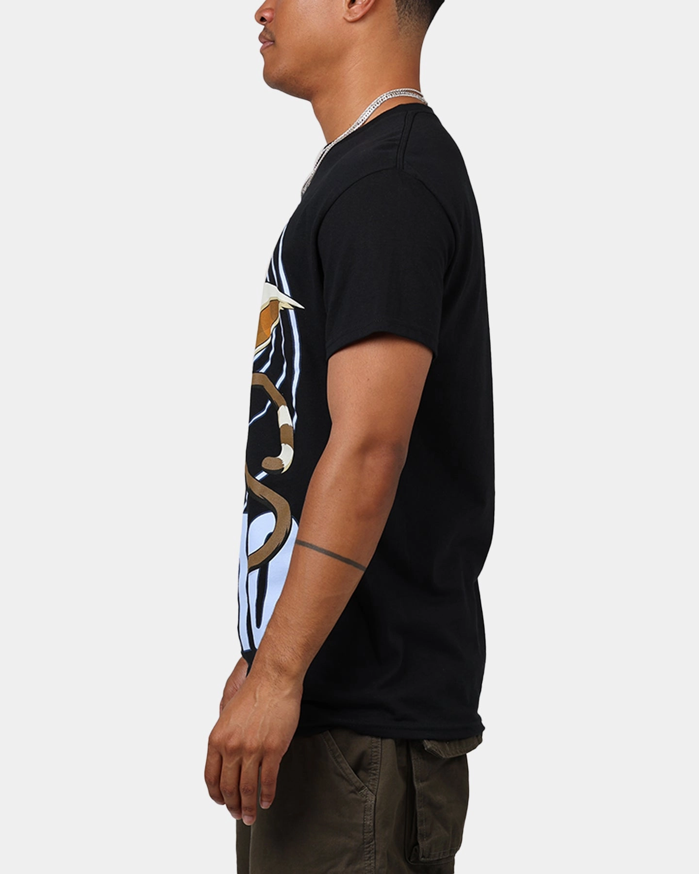 Breathable Wearable Goat Crew X Avatar: The Last Airbender Momo T-Shirt Black
