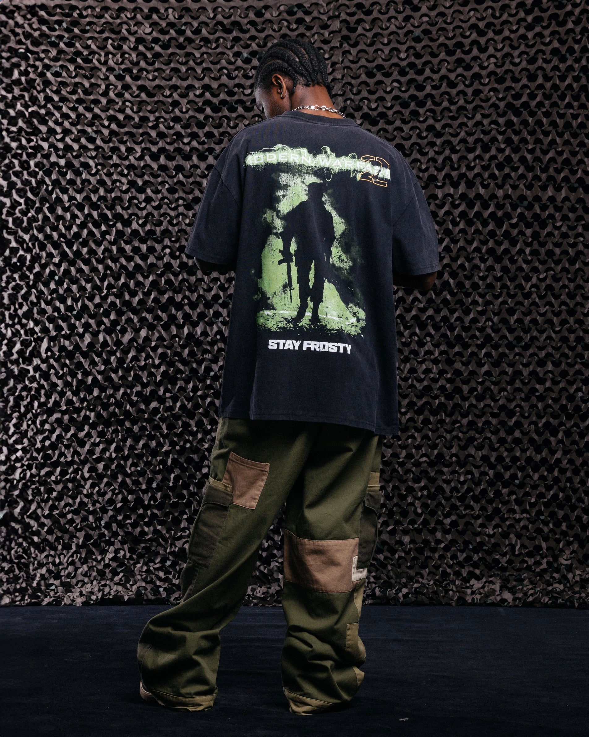 Goat Crew X Call Of Duty Modern Warfare 2 Vintage T-Shirt Black Acidwash short sleeved windproof