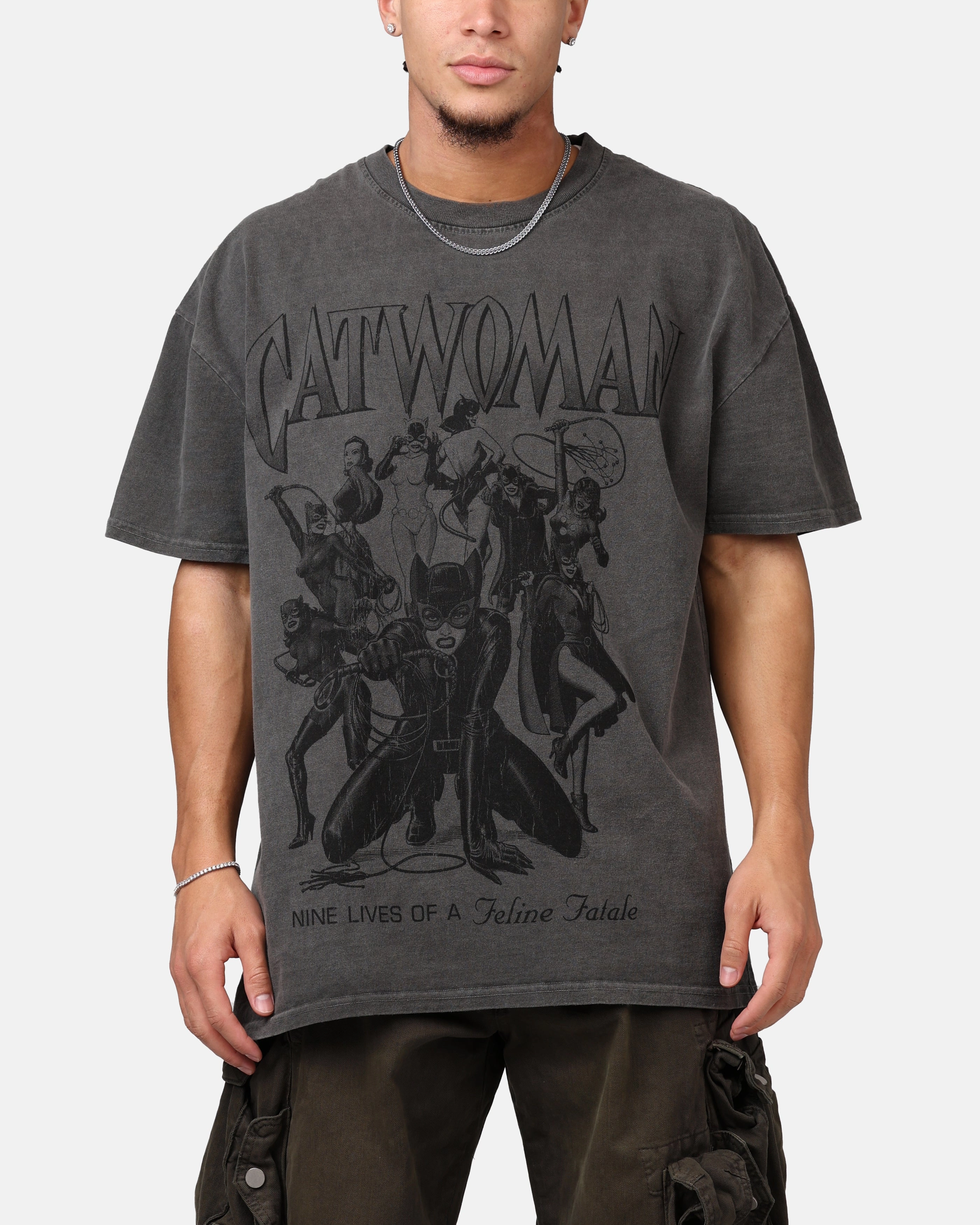 Travel Style Trend Goat Crew X DC Batman Catwoman Squad Heavyweight T-Shirt Black Wash