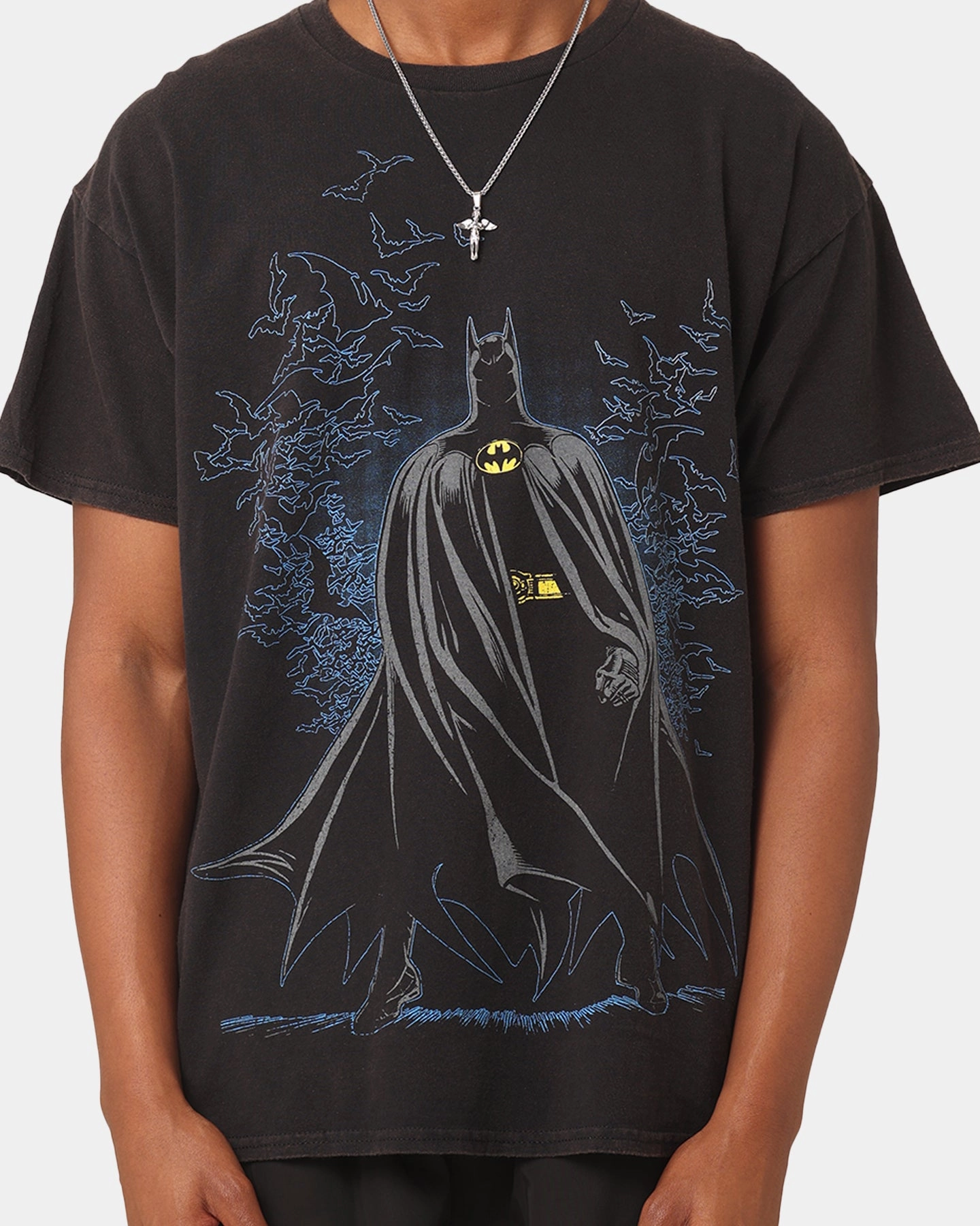 Goat Crew X DC Batman Moonlight Vintage T-Shirt Black Wash Versatile Comfort Simple Layer