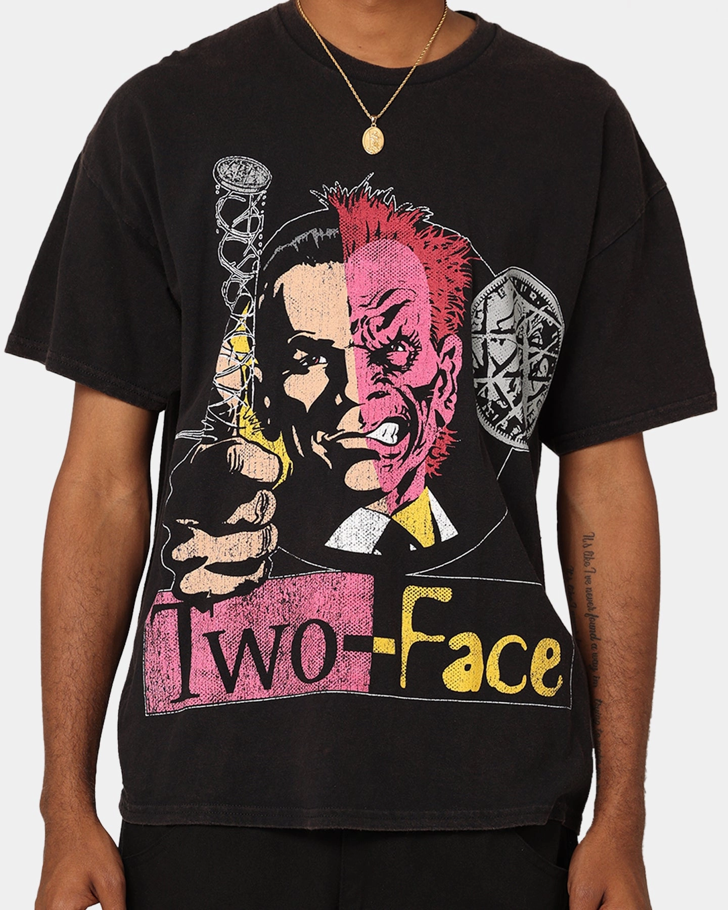 Goat Crew X DC Batman Two Face Vintage T-Shirt Black Wash Comfort and style City Casual