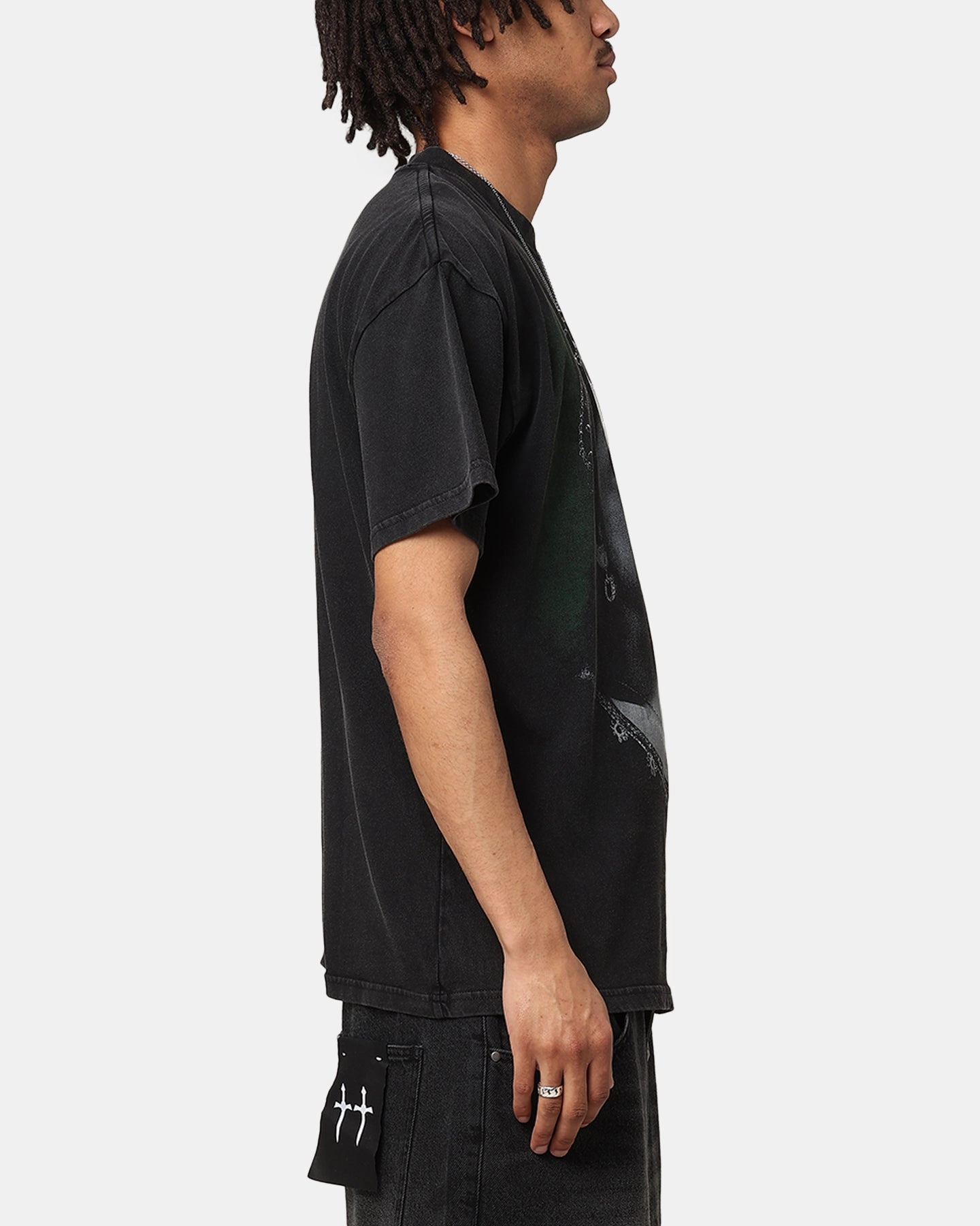Chic and Cozy Wear Goat Crew X House Of The Dragon Alicent Vintage T-Shirt Black Acidwash