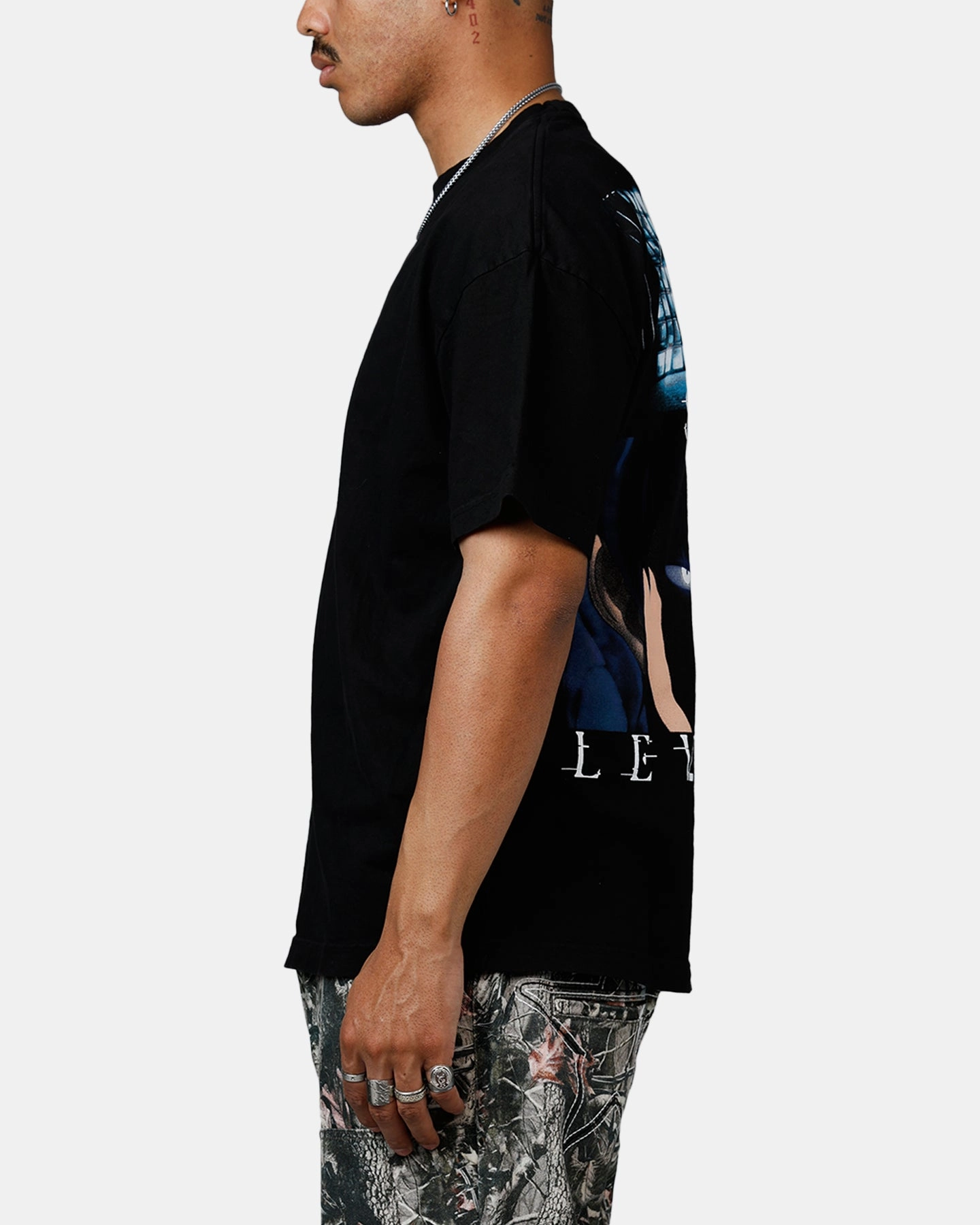 Goat Crew X Solo Leveling Jin Woo T-Shirt Black Easy-Going Style