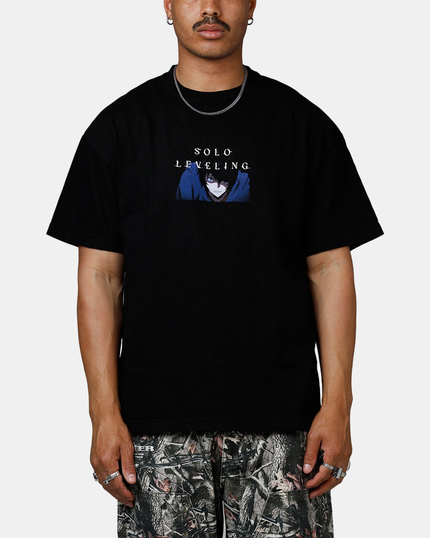 windproof Chilly Layer Goat Crew X Solo Leveling Jin Woo T-Shirt Black