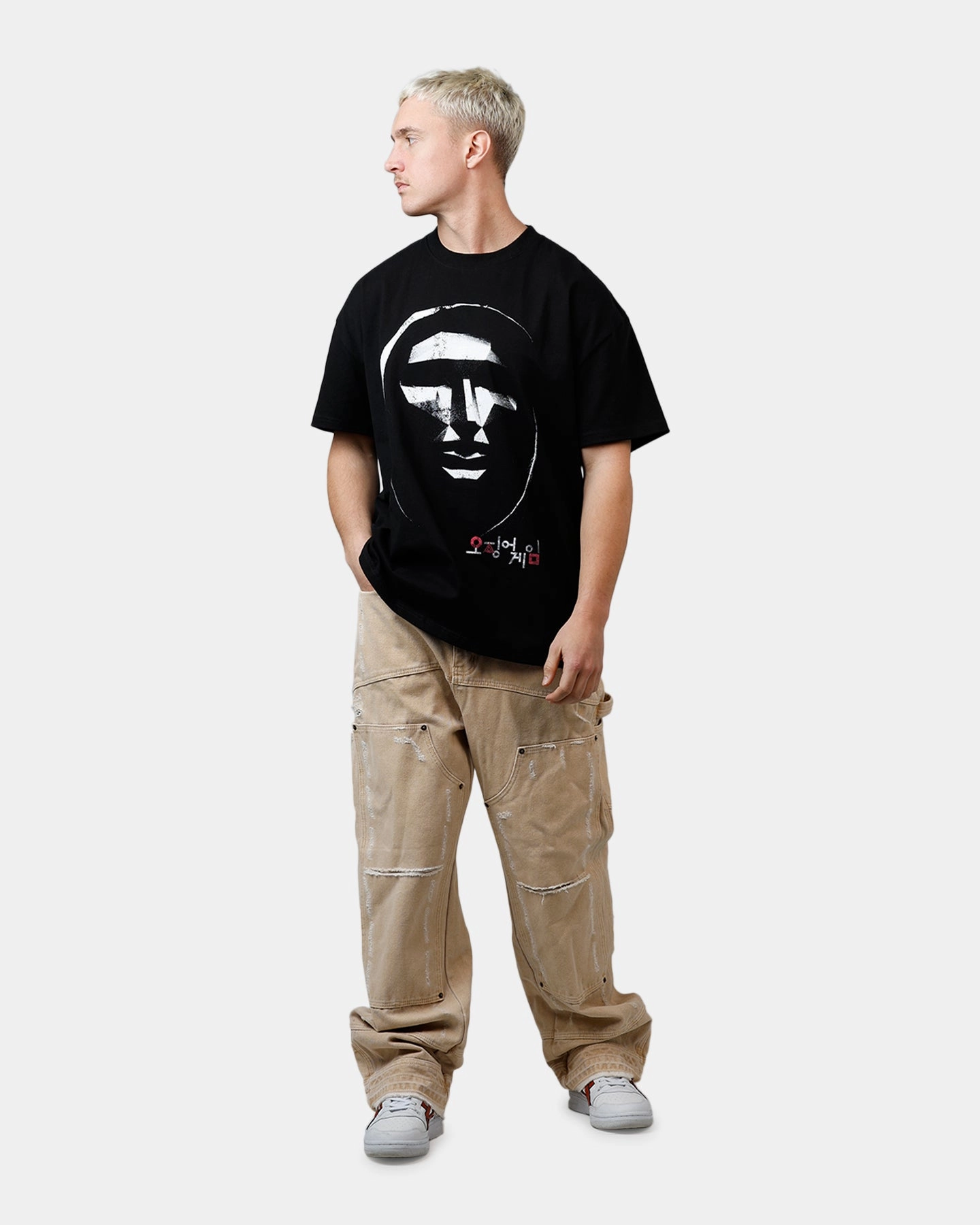 Cozy Layering UV resistant Goat Crew X Squid Game Front Man T-Shirt Black