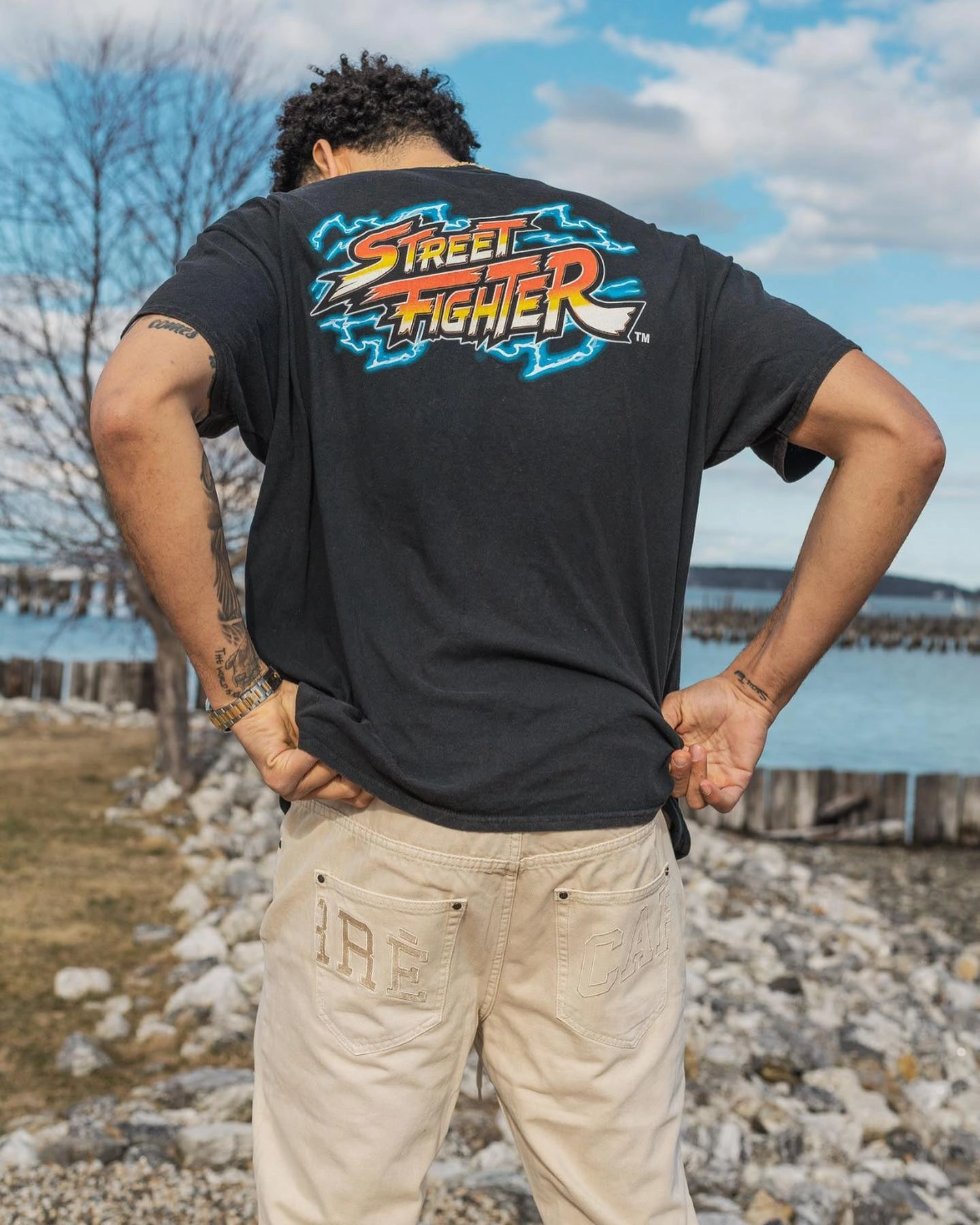 UV protection layer Casual Wear Goat Crew X Street Fighter Blanka Vintage T-Shirt Black Wash