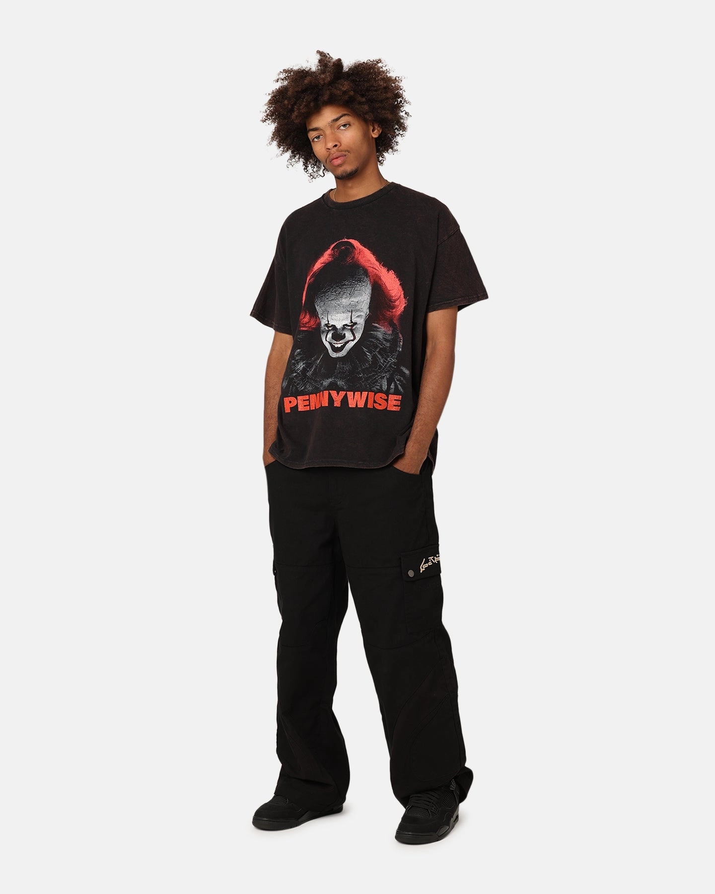 Modern Twist certified Goat Crew X Warner Bros. Entertainment Pennywise Face Vintage T-Shirt Black Wash