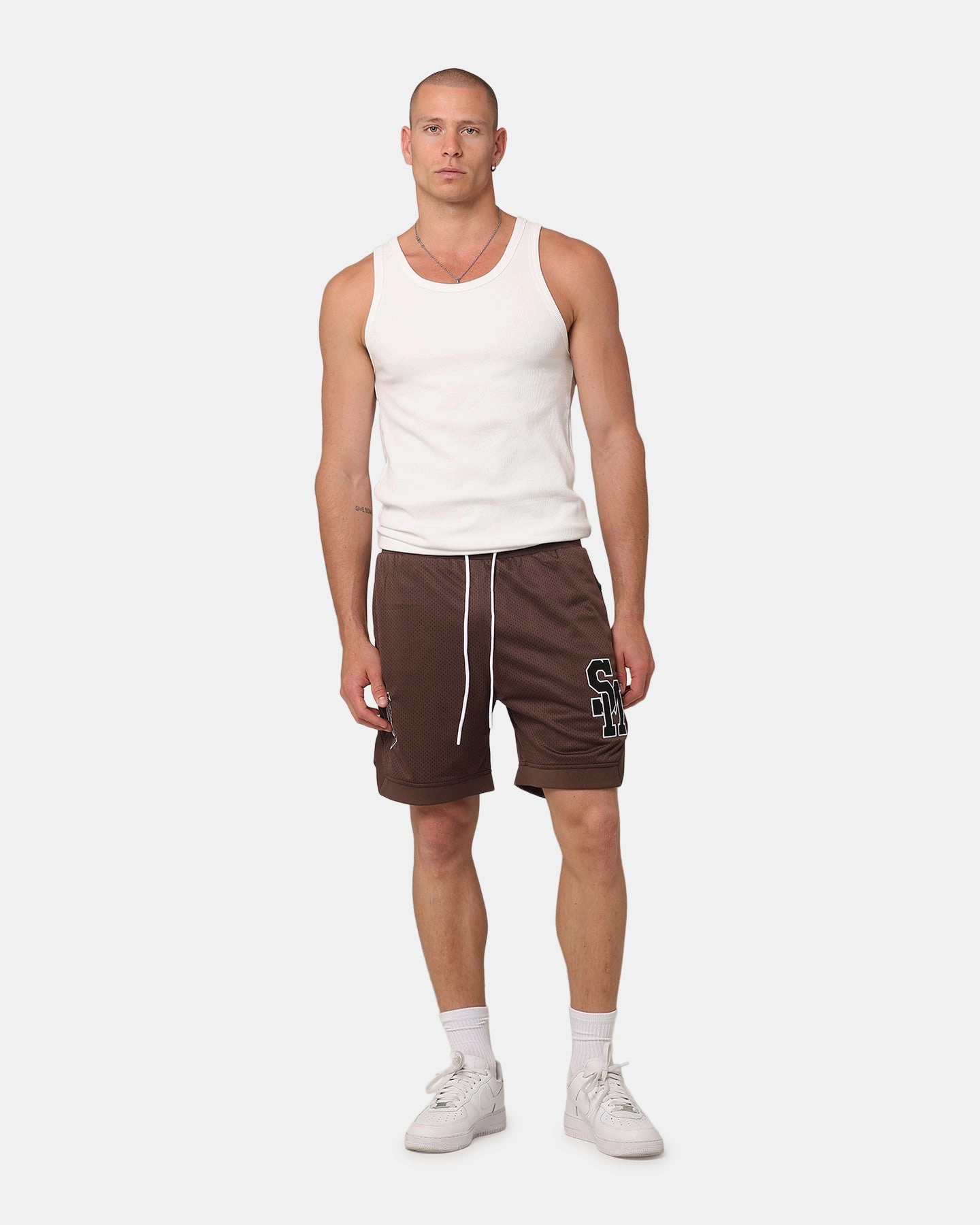 Casual Elegance Saint Morta La Rambla Basketball Shorts Dark Brown