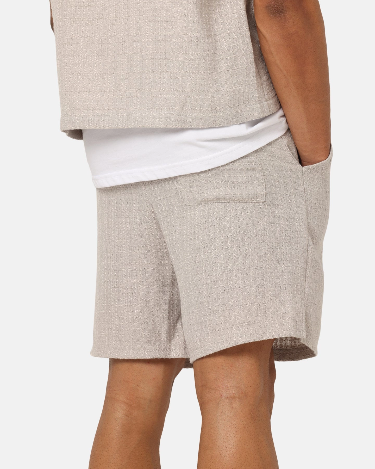 XXIII Textured Shorts Stone Wrinkle-Resistant